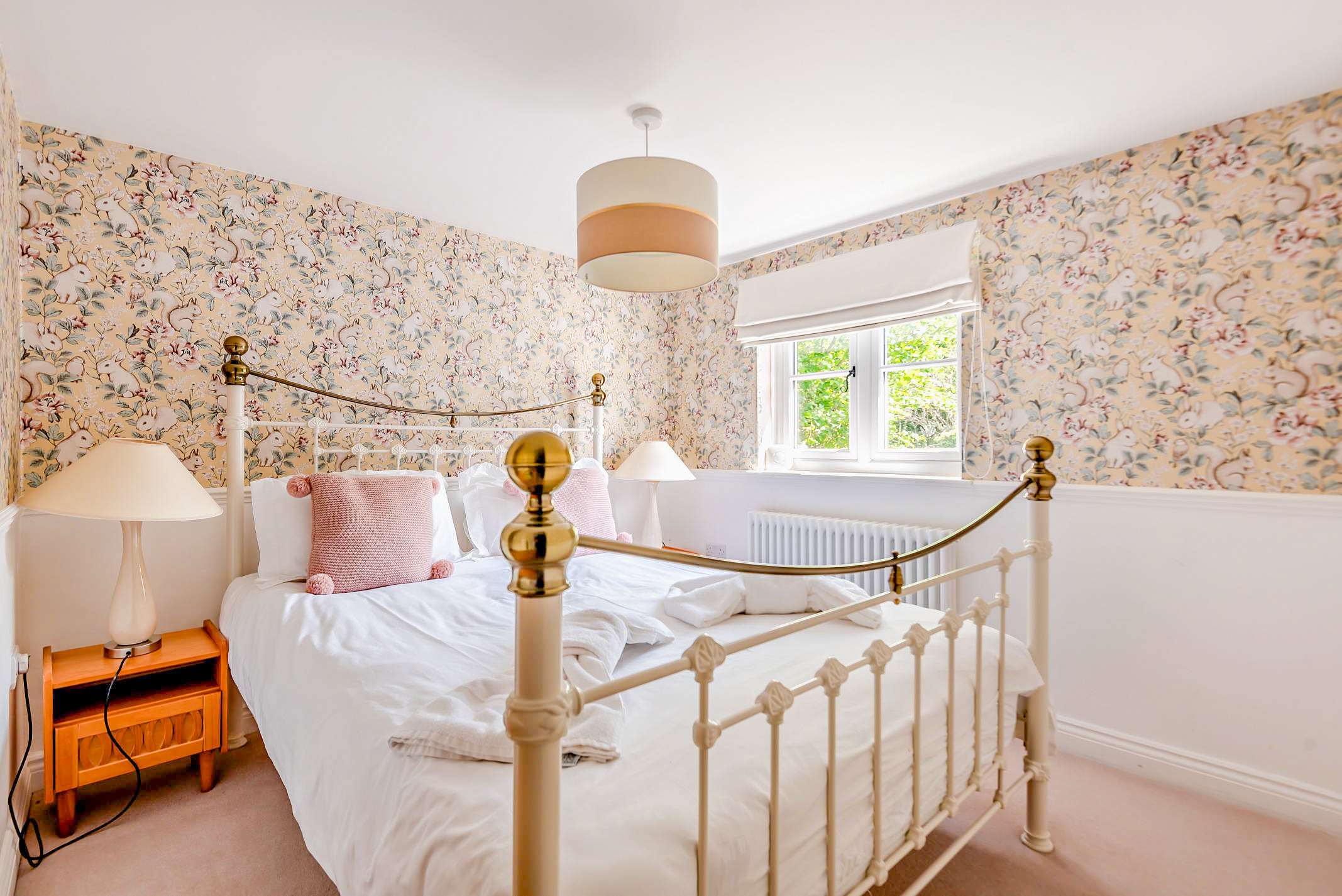 Pear Tree Cottage Village Thatched Home & Hot Tub in Saint Leonards View SP6 3PZ - Property image 27 - VivreStays