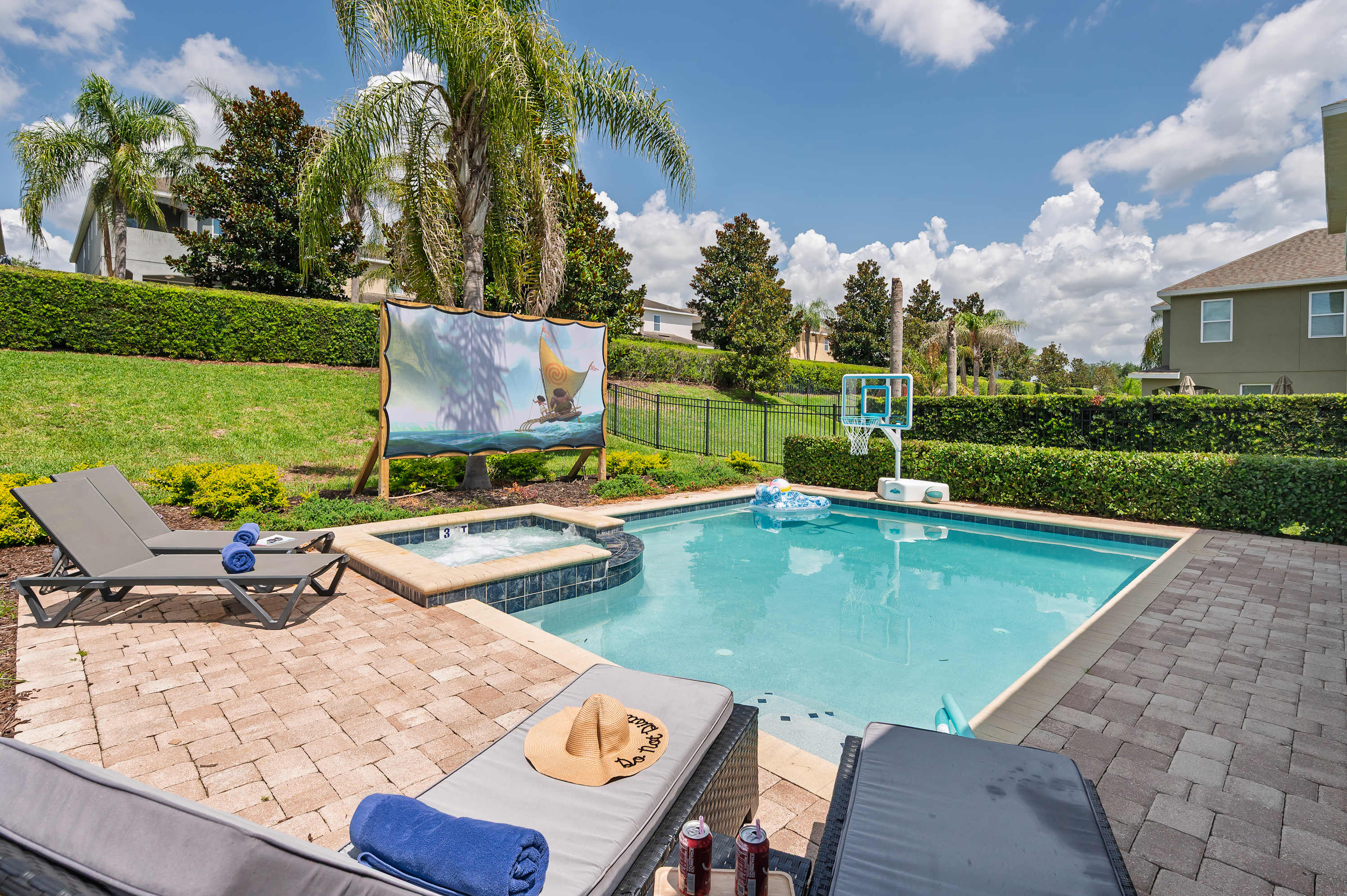 Disney Getaway, Heated Pool & Outdoor Cinema
