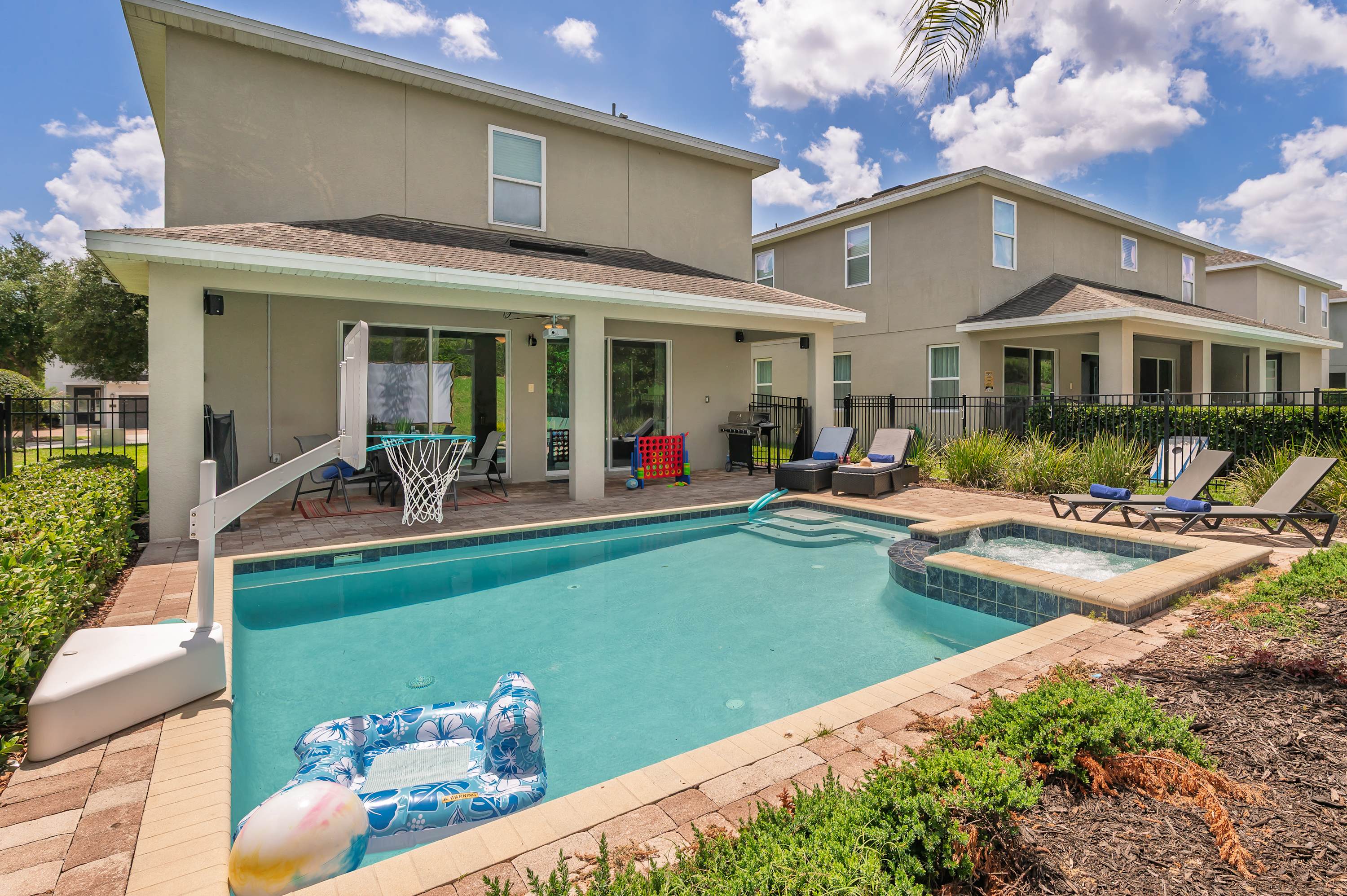 Disney Getaway, Heated Pool & Outdoor Cinema