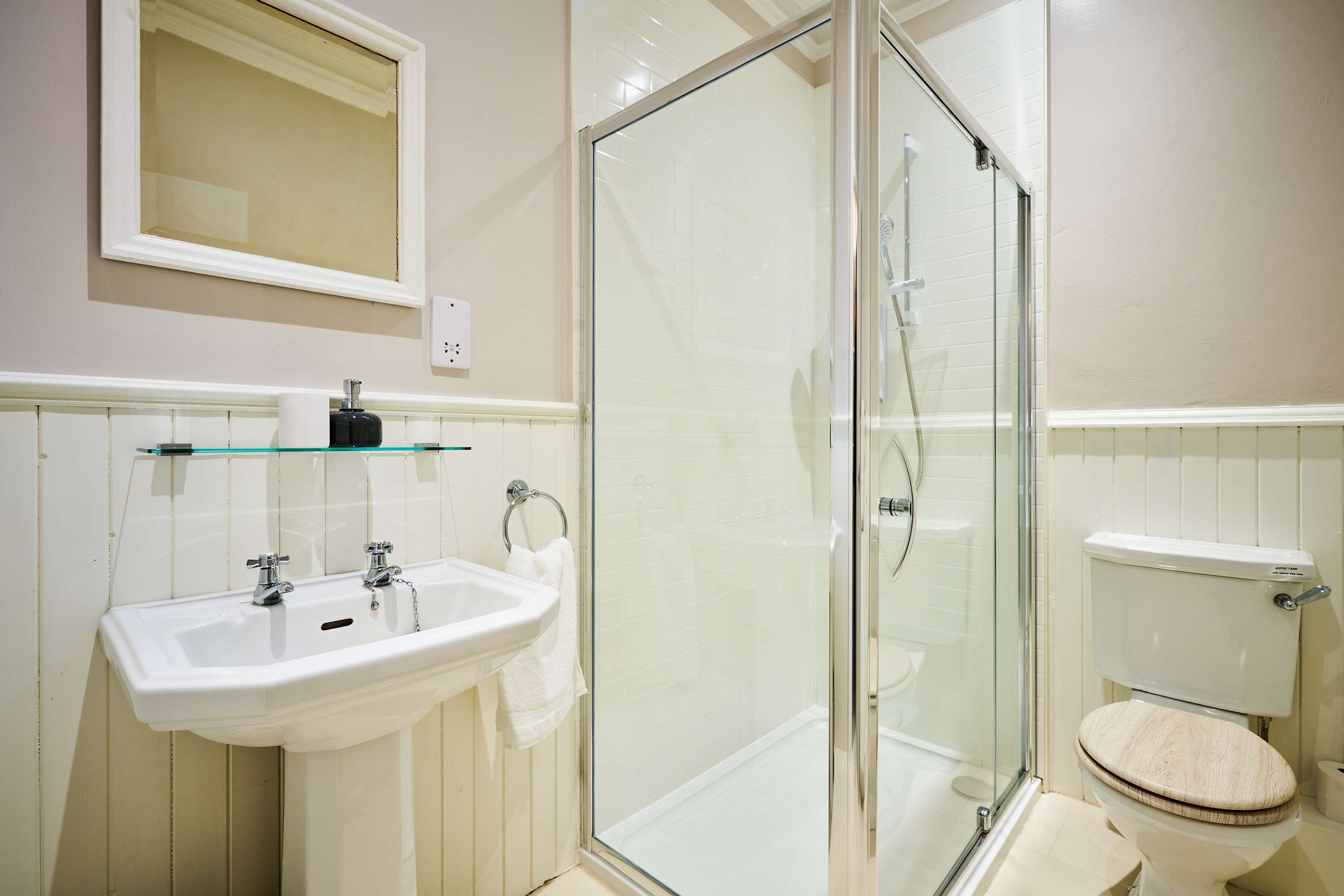 Osprey Annex family suite at Kinclune Estate, Angus in Kinclune House & Estate DD8 5HX - Property image 22 - VivreStays