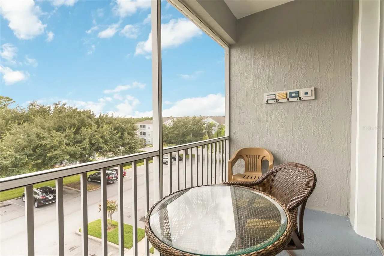 3BR Condo Min. to Disney! Free Resort Pool & Gym