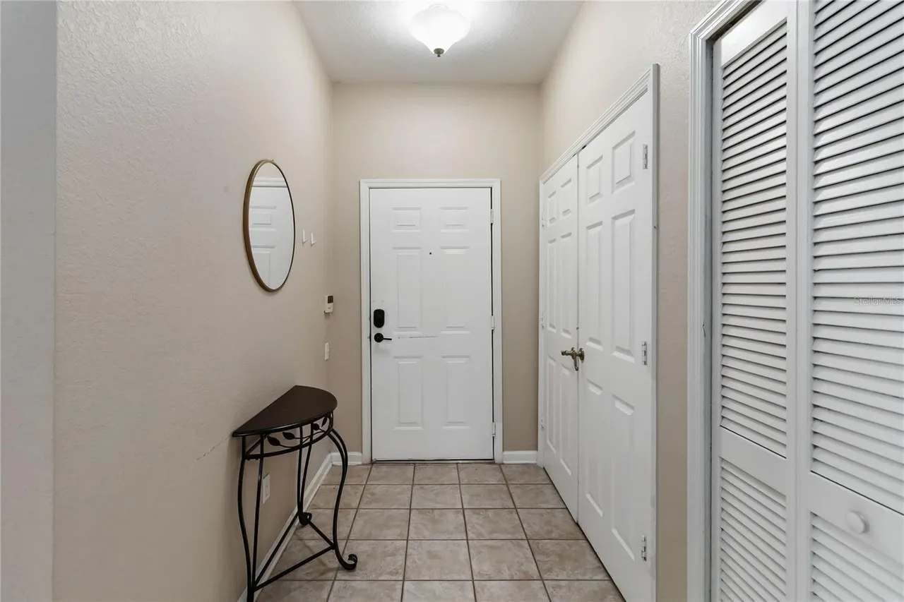 3BR Condo Min. to Disney! Free Resort Pool & Gym