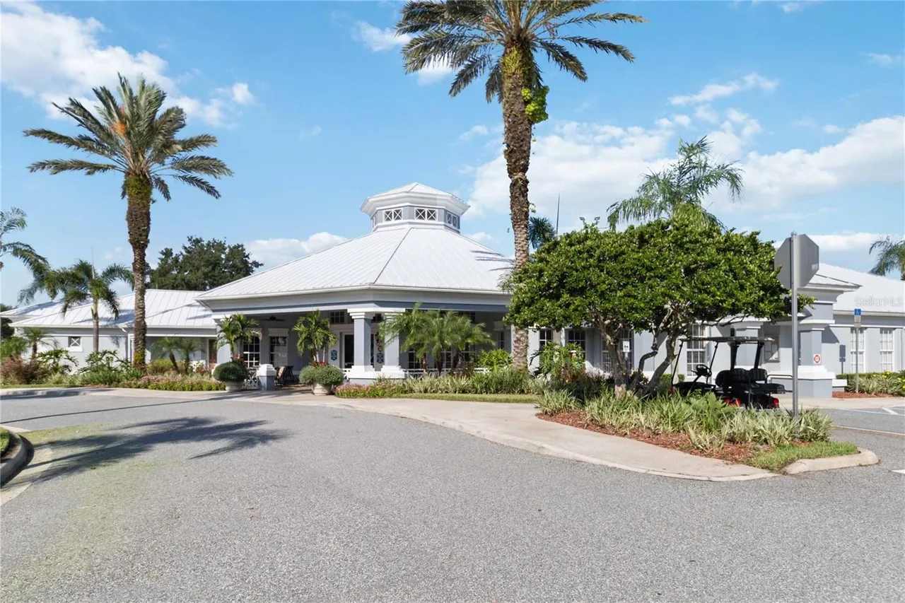 3BR Condo Min. to Disney! Free Resort Pool & Gym