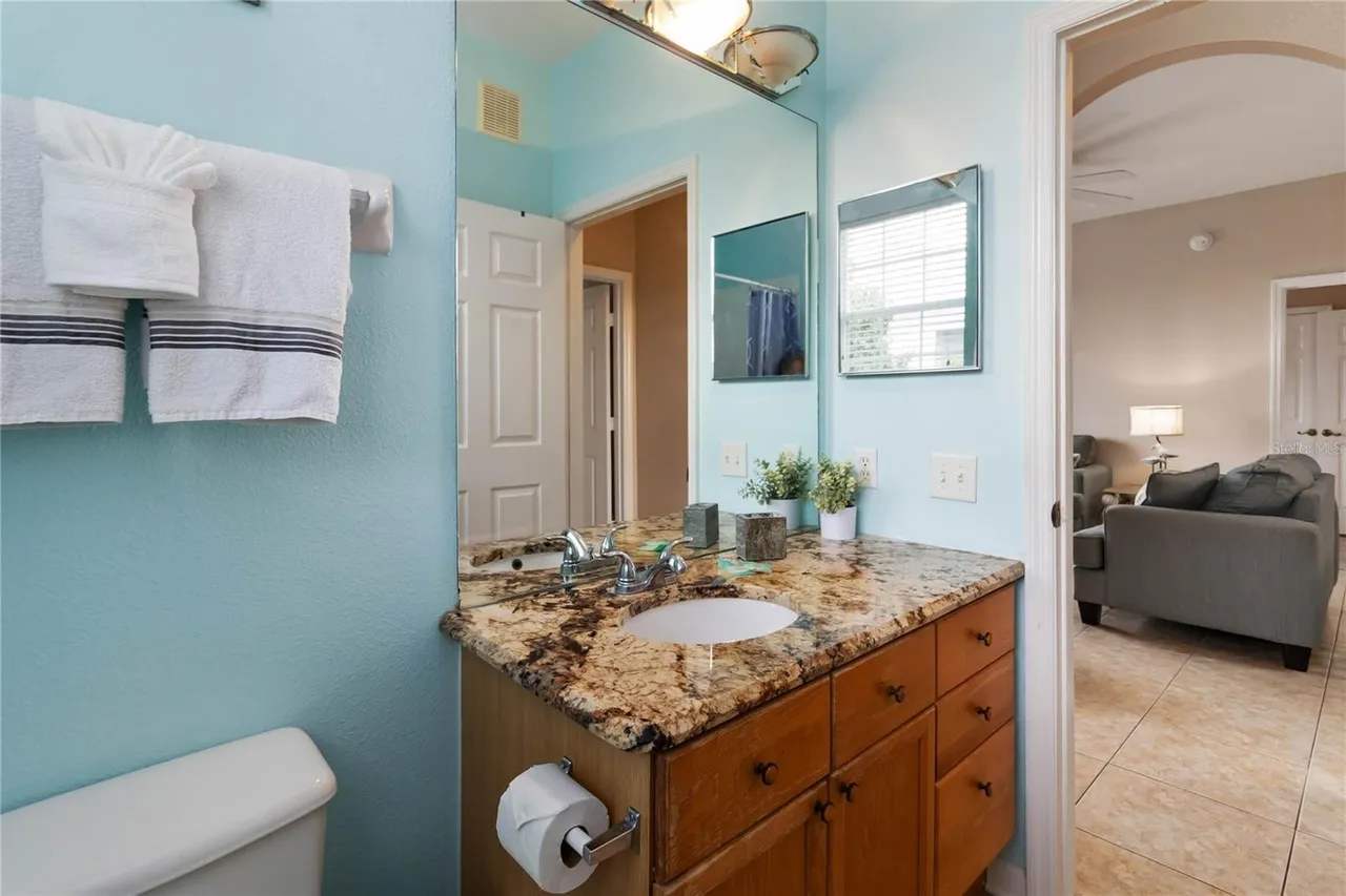 3BR Condo Min. to Disney! Free Resort Pool & Gym