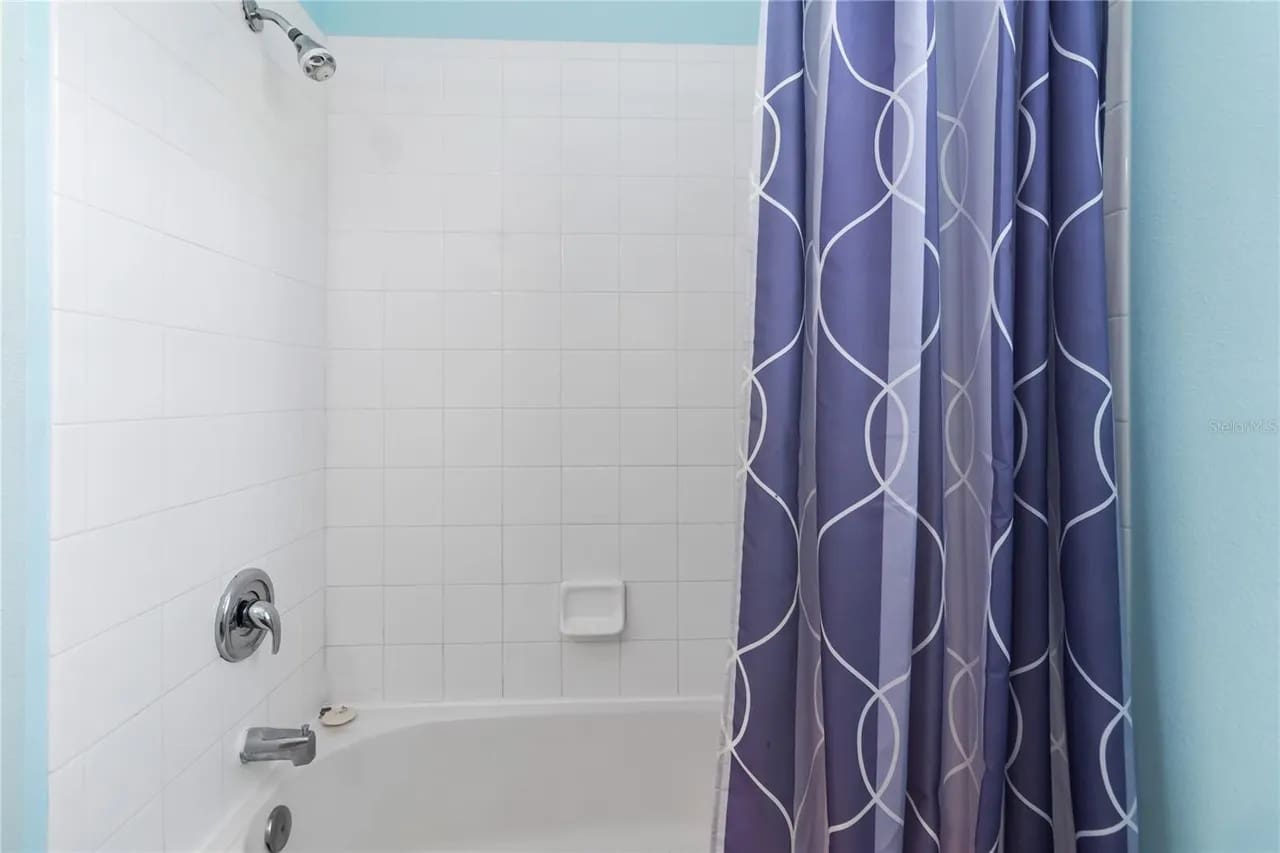 3BR Condo Min. to Disney! Free Resort Pool & Gym