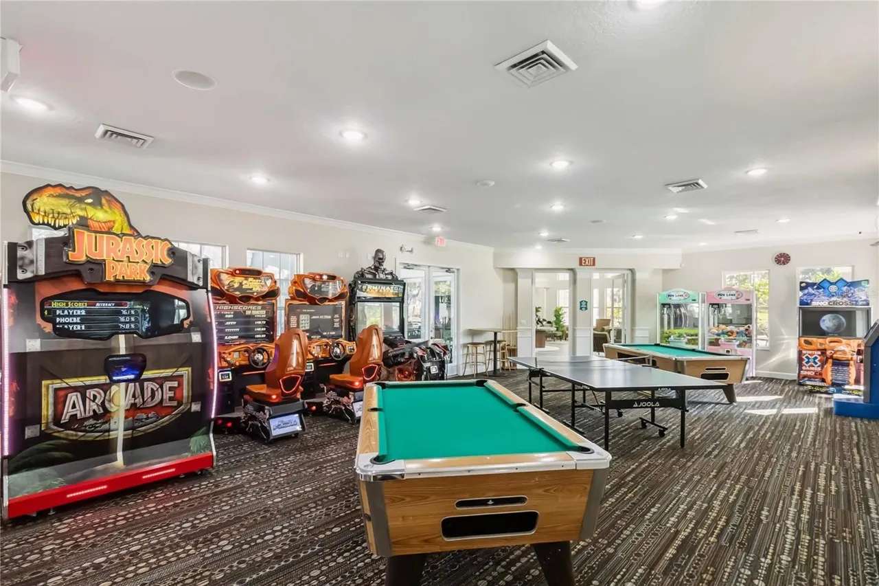 3BR Condo Min. to Disney! Free Resort Pool & Gym