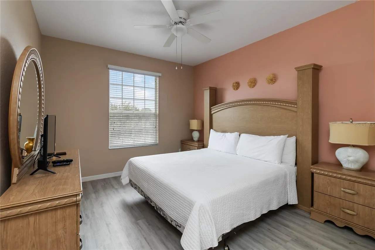 3BR Condo Min. to Disney! Free Resort Pool & Gym