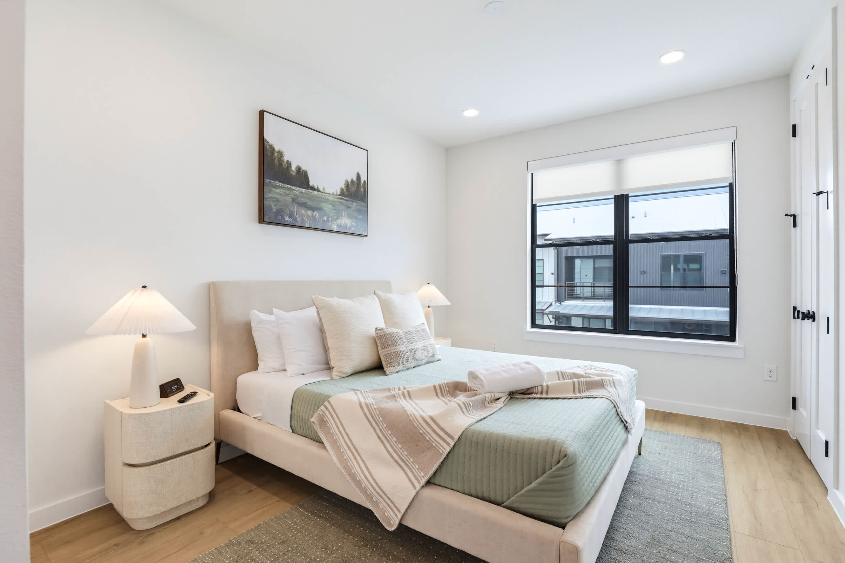 Luxury Condo with Pool-View Balcony | Photo 4