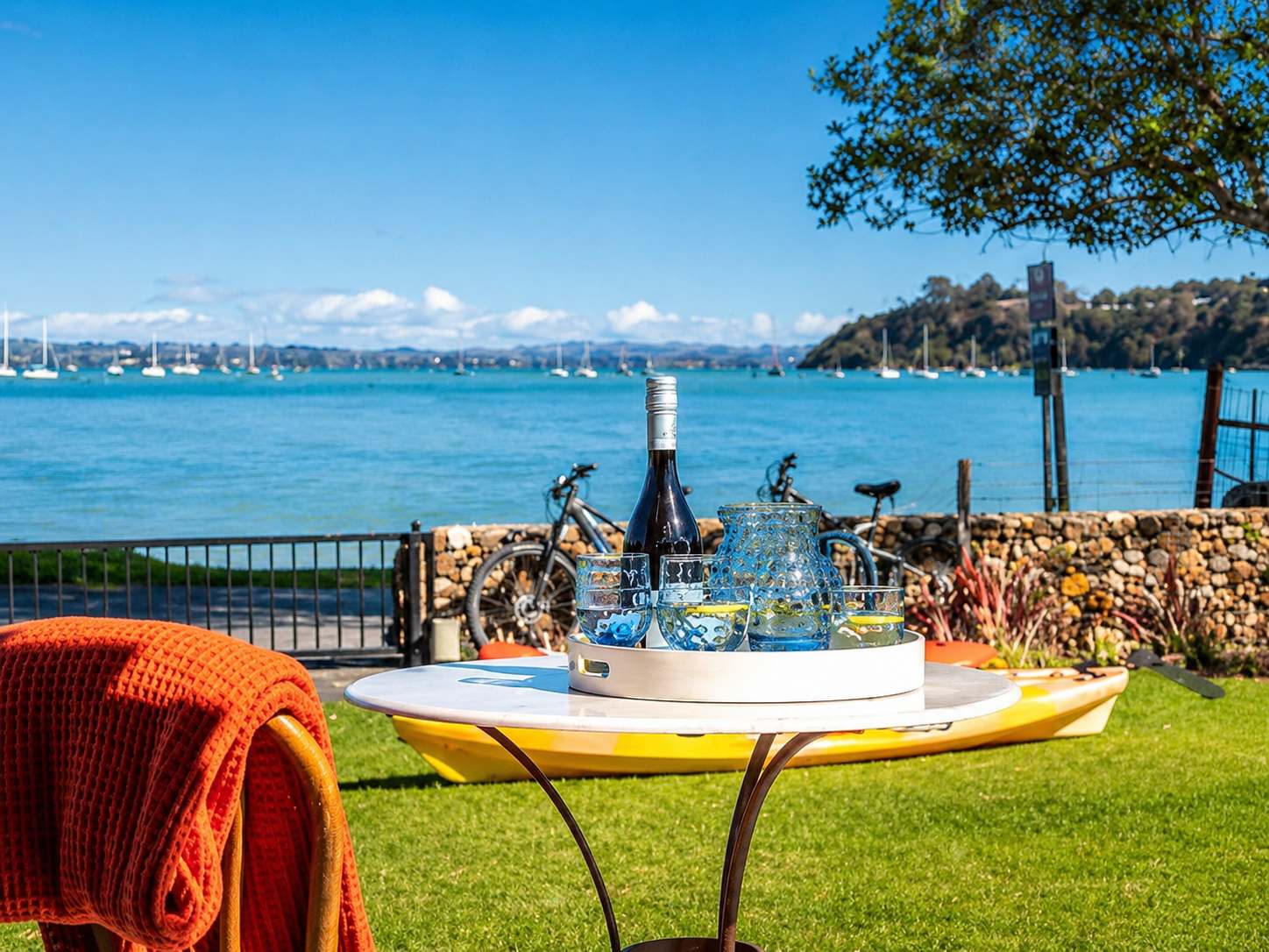 Seaside on Waiheke - Walk to Oneroa Village — Waiheke Island, Auckland — vacation rental