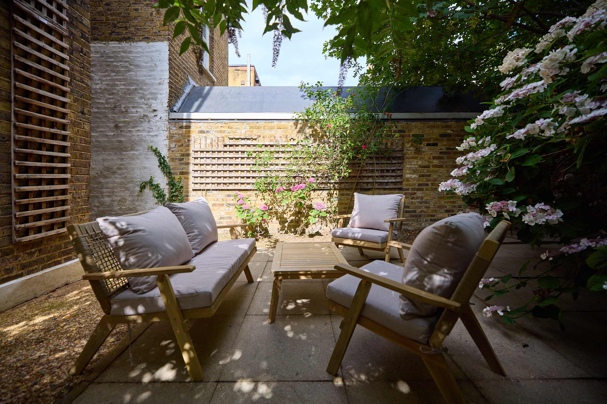 View Blythe & Bloom Garden Flat in Blythe Road 224 W14 0HH Blythe & Bloom Garden Flat in Blythe Road 224 W14 0HH - Property image 22 - VivreStays