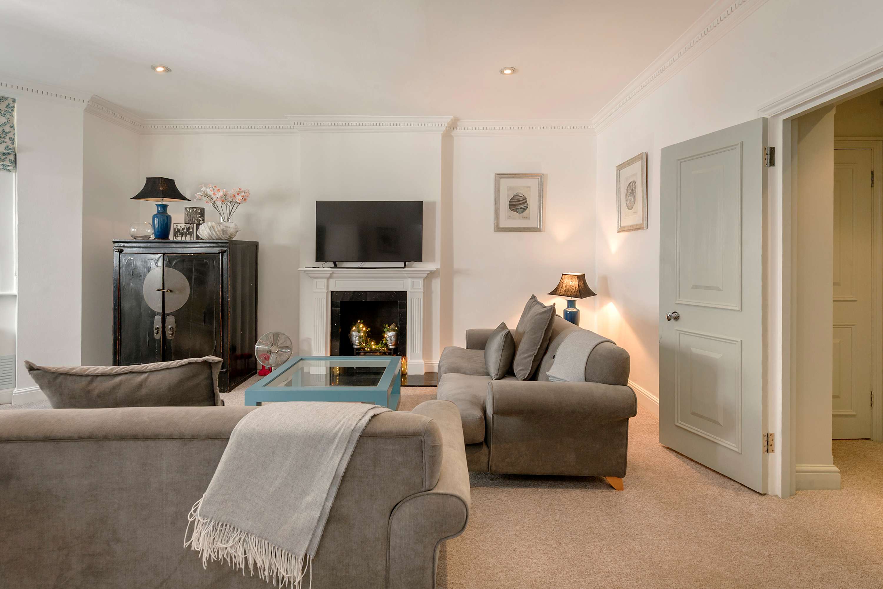 Charming & Spacious 1 bedroom Flat - South Kensington in Cranley Gardens SW7 3DA - Property image 16 - VivreStays