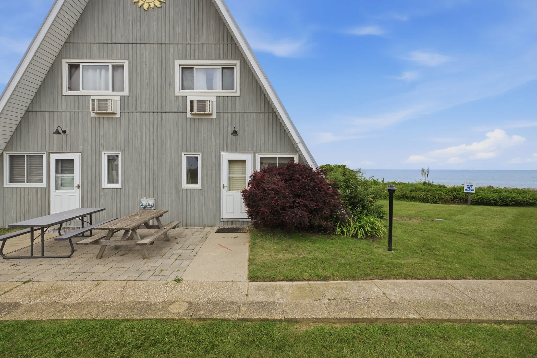 Just steps from Lake Michigan with outdoor seating for relaxing between adventures.