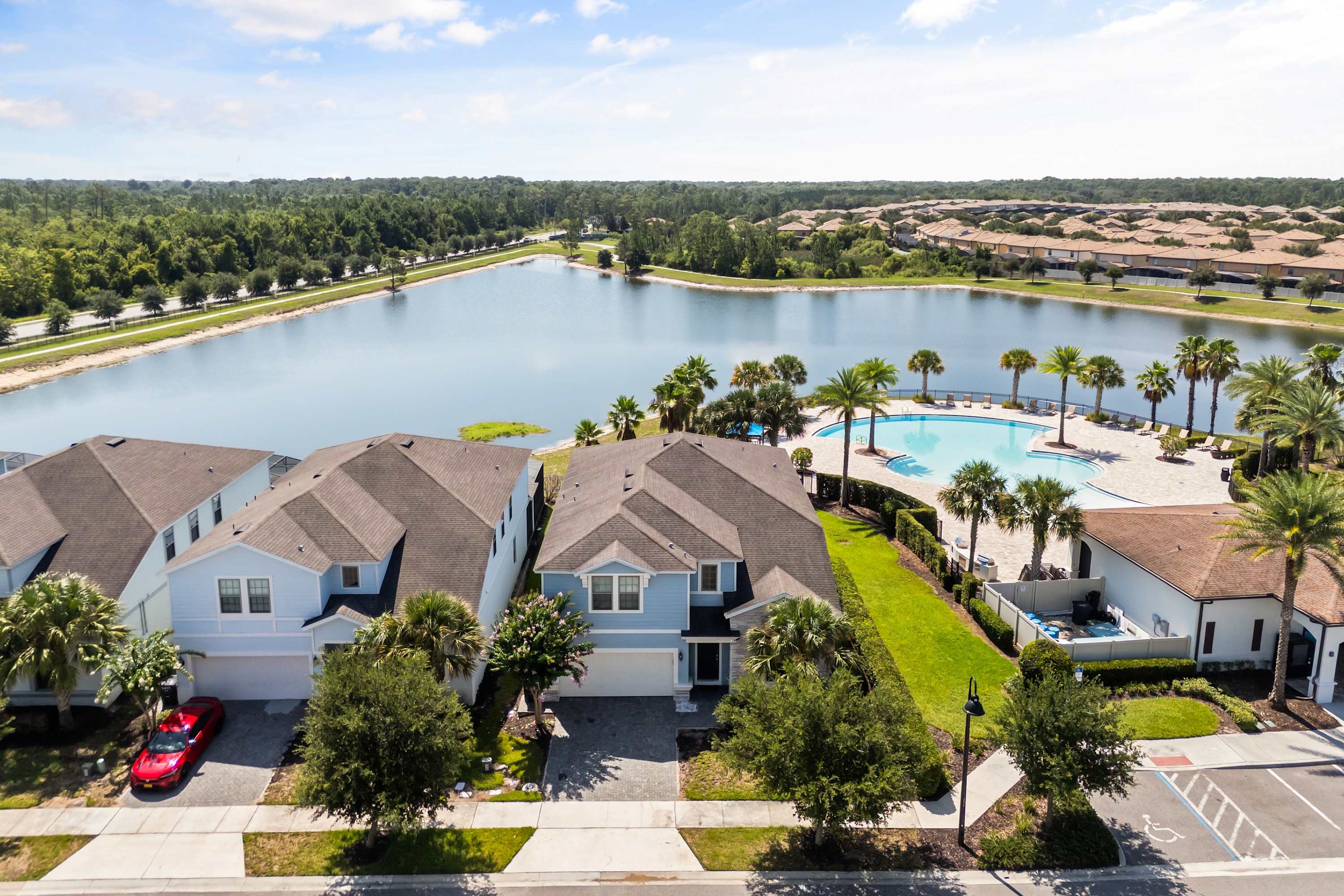 Stunning lake view and the resort amenities right at your doorstep