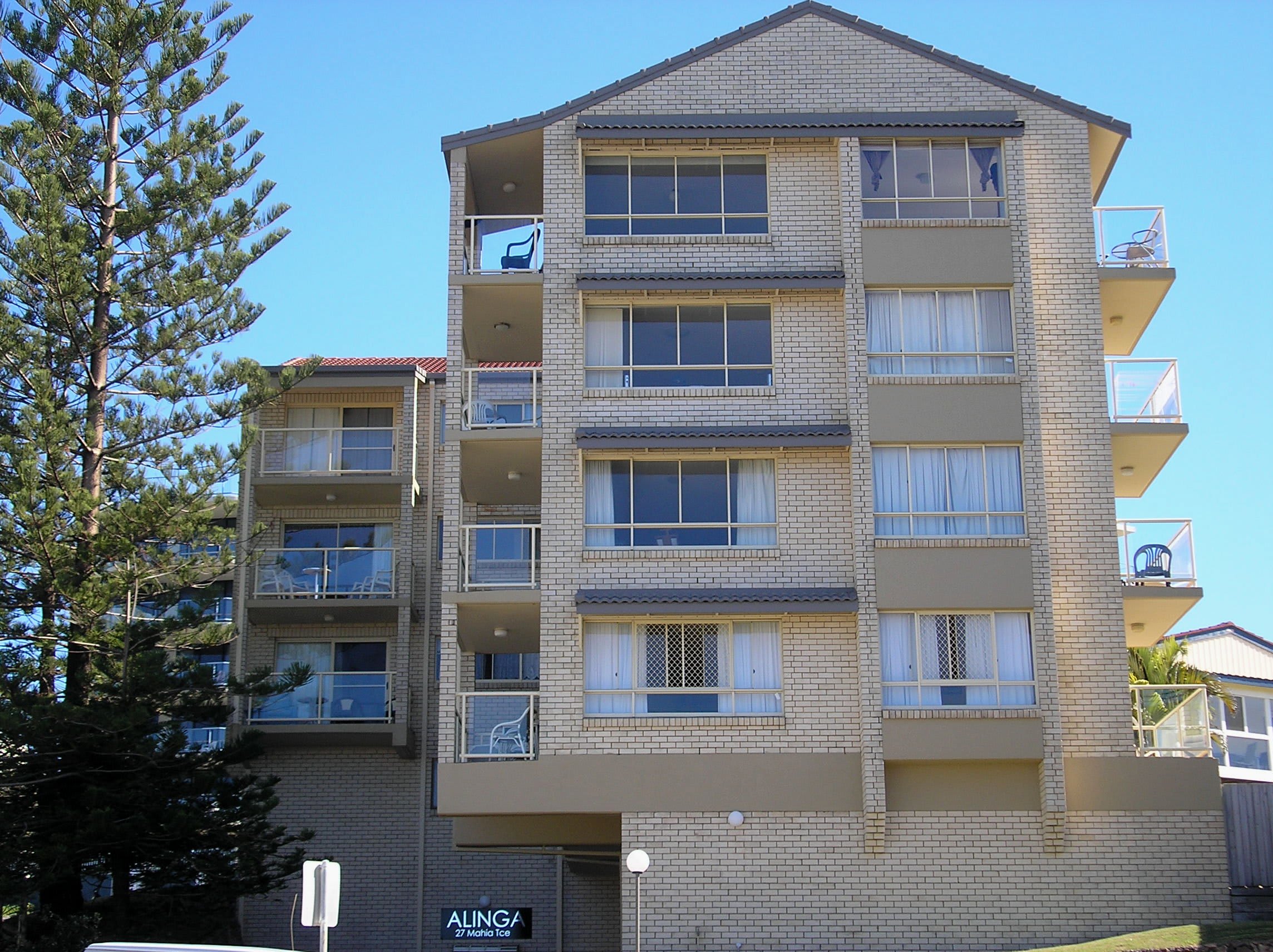 Alinga U5 Kings Beach Apartment Ocean Views