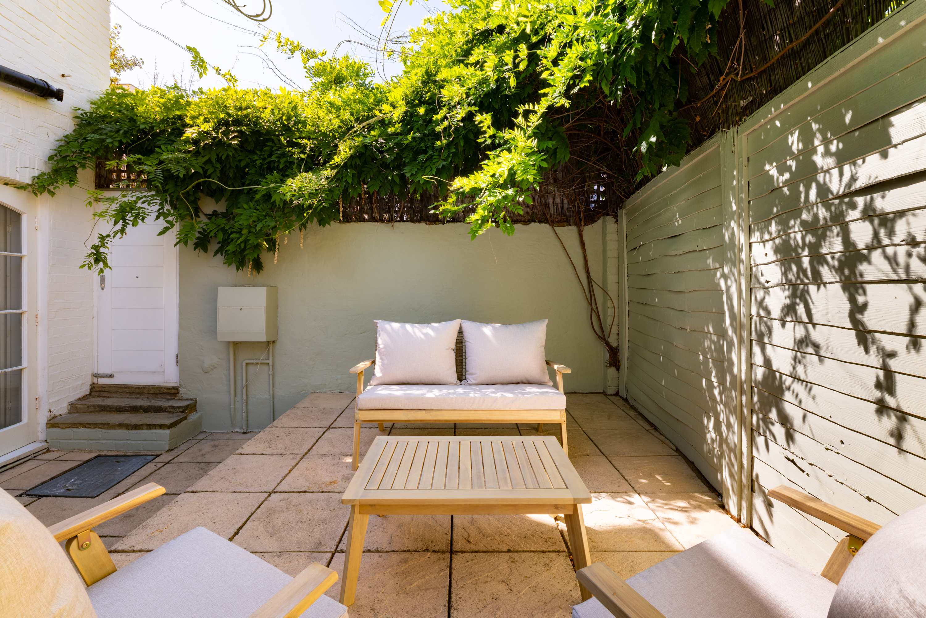 Sunlit Sands End Terrace & Garden in Tynemouth Street 1 SW6 2QS - Property image 32 - VivreStays