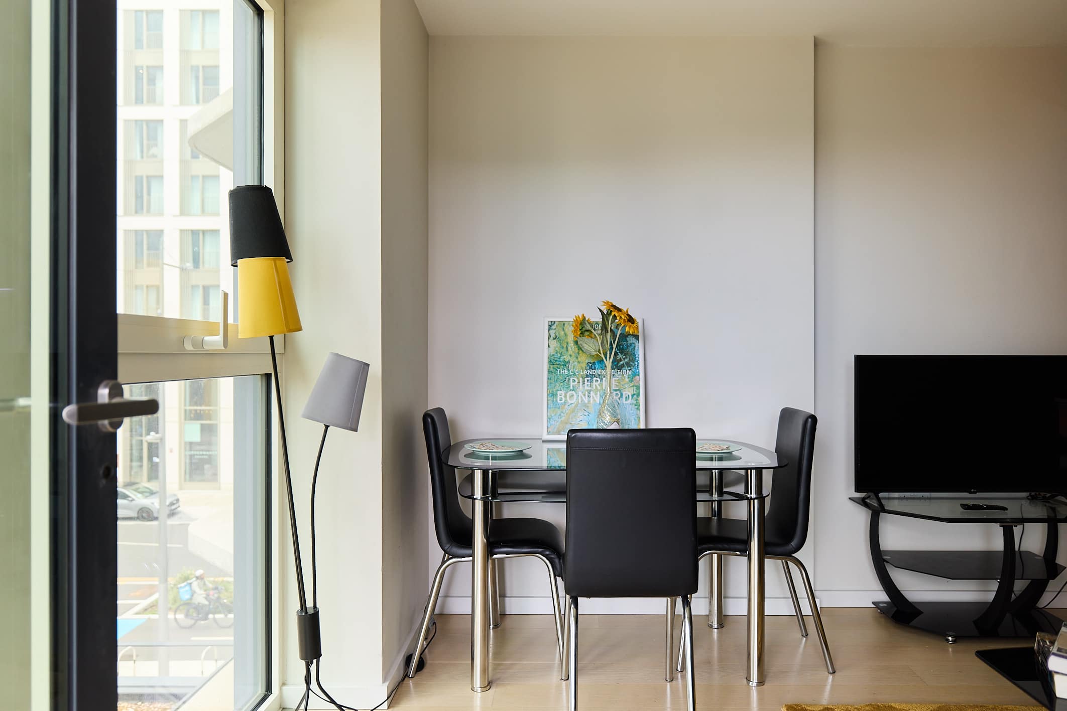 Minimalist Grey Design & Sunlit Glass in Flat 201, Cassia Point, Glasshouse Gardens, E20 1HR London, United Kingdom E20 1HR - Property image 5 - VivreStays