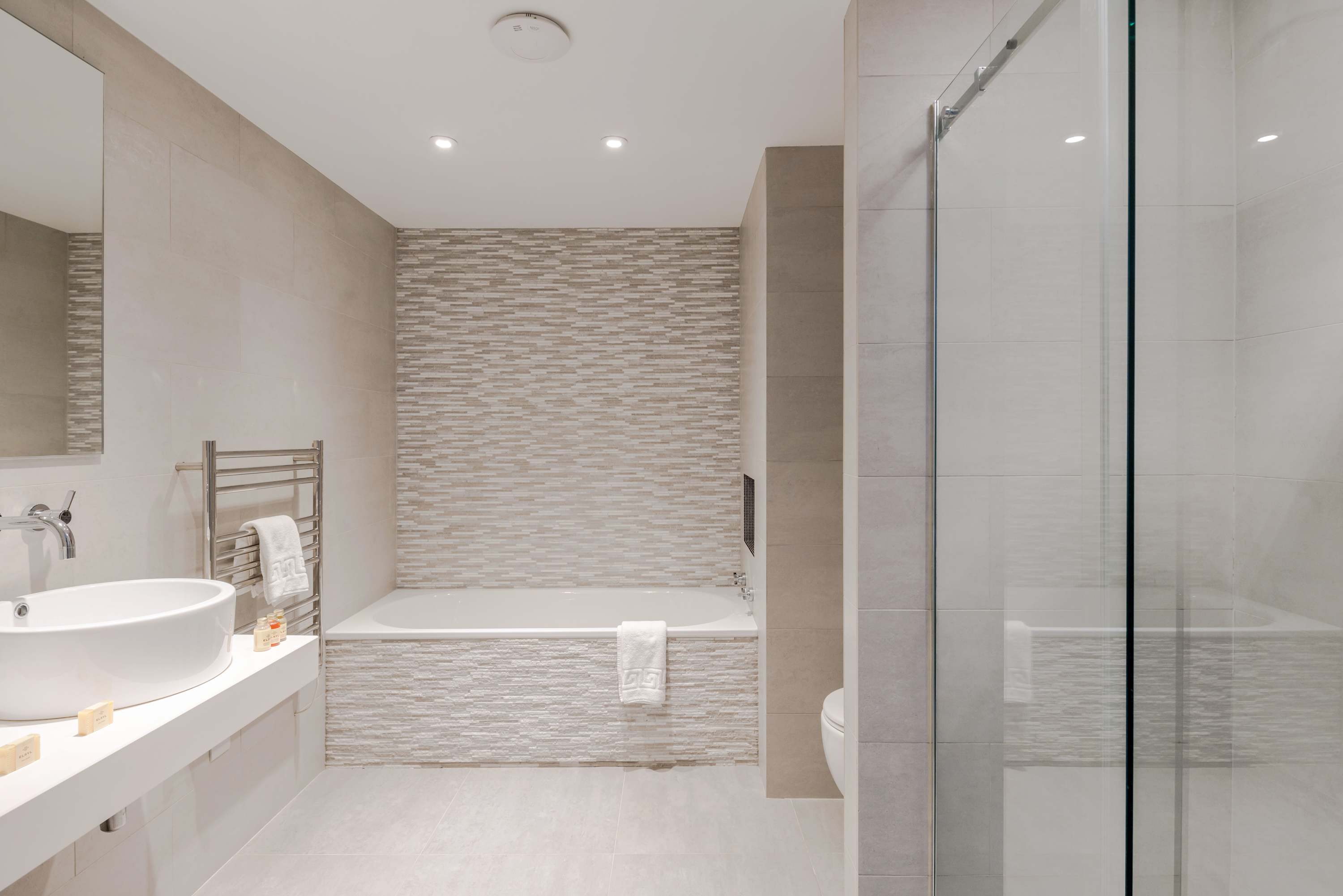 Farringdon 3-Bed · 2 En-Suites · Lift · Sleeps 8 in Eyre Street Hill, 5 EC1R - Property image 28 - VivreStays