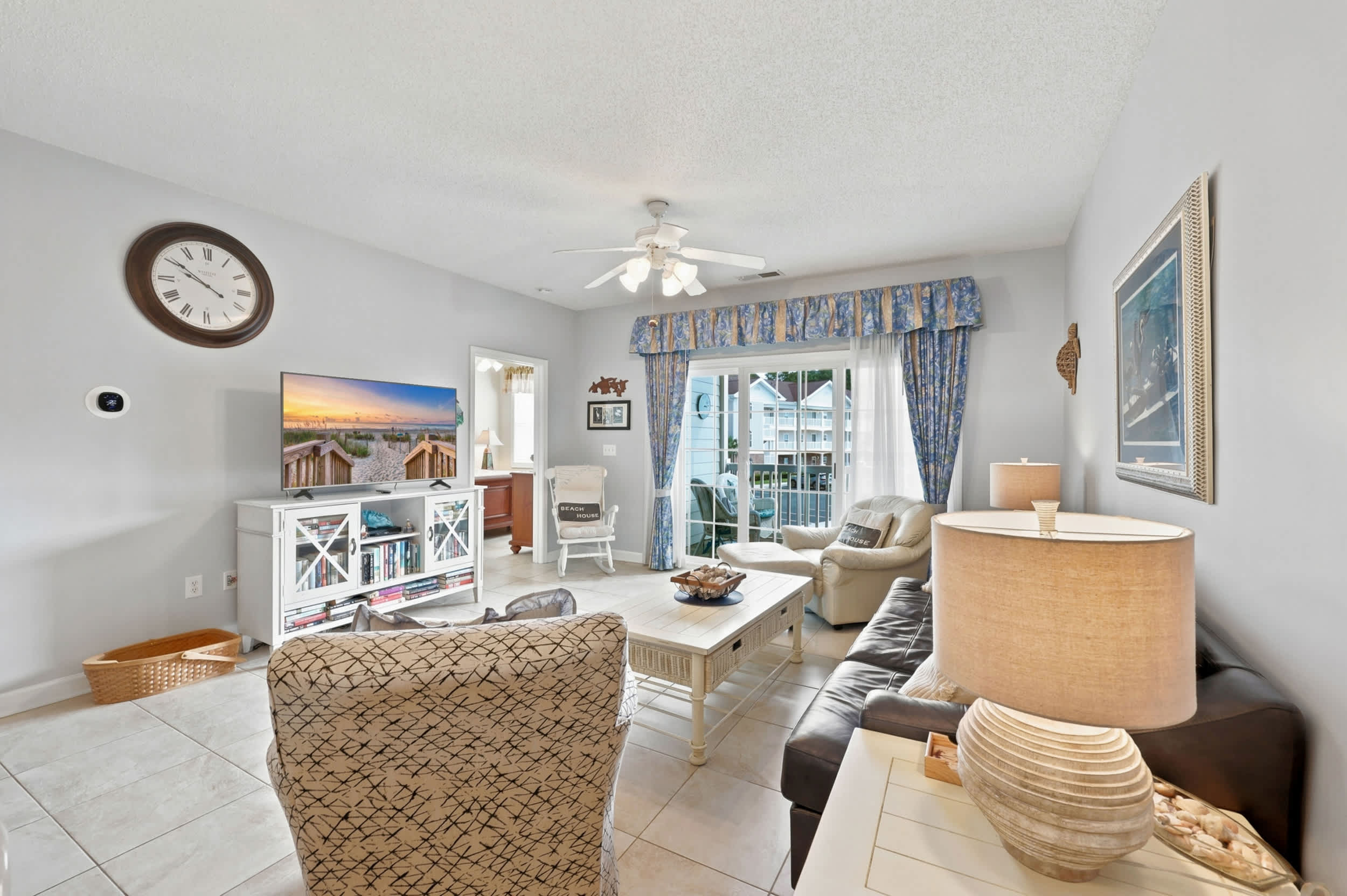 Dew Drop Inn Resort Villa with Massive Pool Oasis