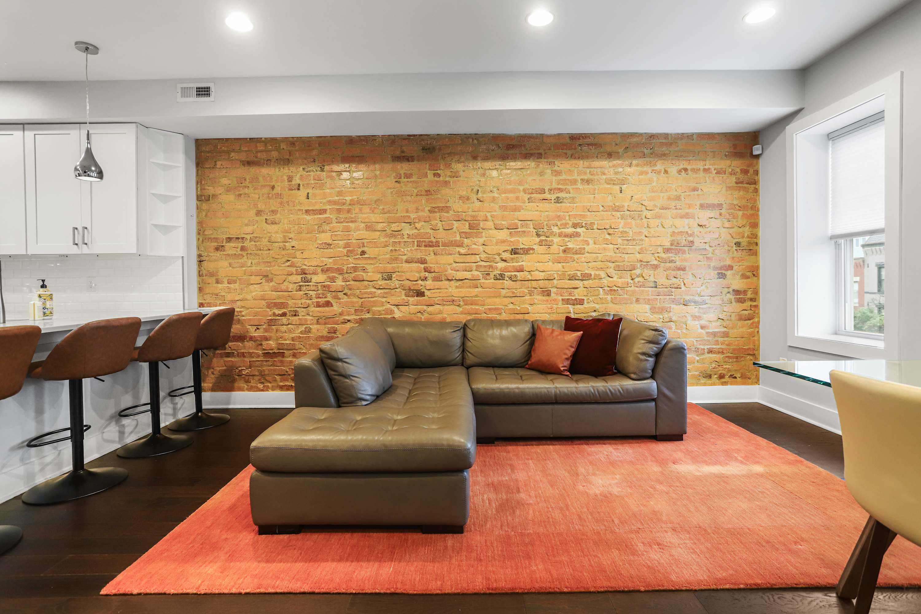 Sojourn Sleek 3BD in the Heart of Capitol Hill 3