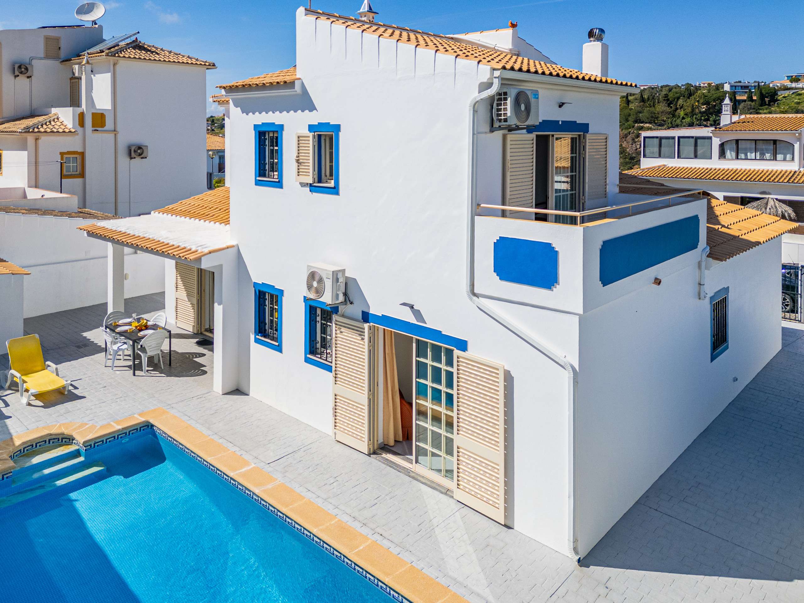 Villa Naomi