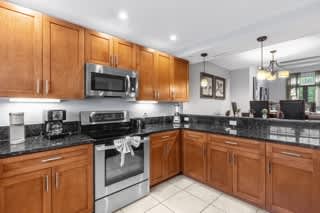 4 BR Townhome Close to Disney | Photo 11