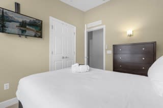 4 BR Townhome Close to Disney | Photo 18