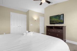 4 BR Townhome Close to Disney | Photo 27