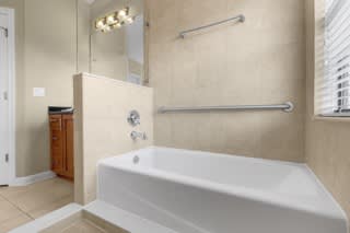 4 BR Townhome Close to Disney | Photo 30