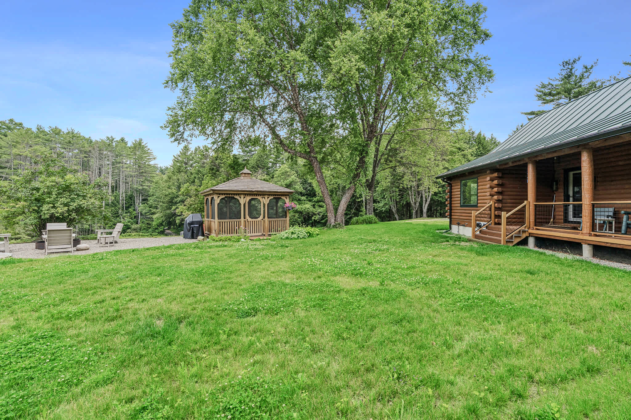 Blue & Sonny Hollow, Modern Cabin with Firepit