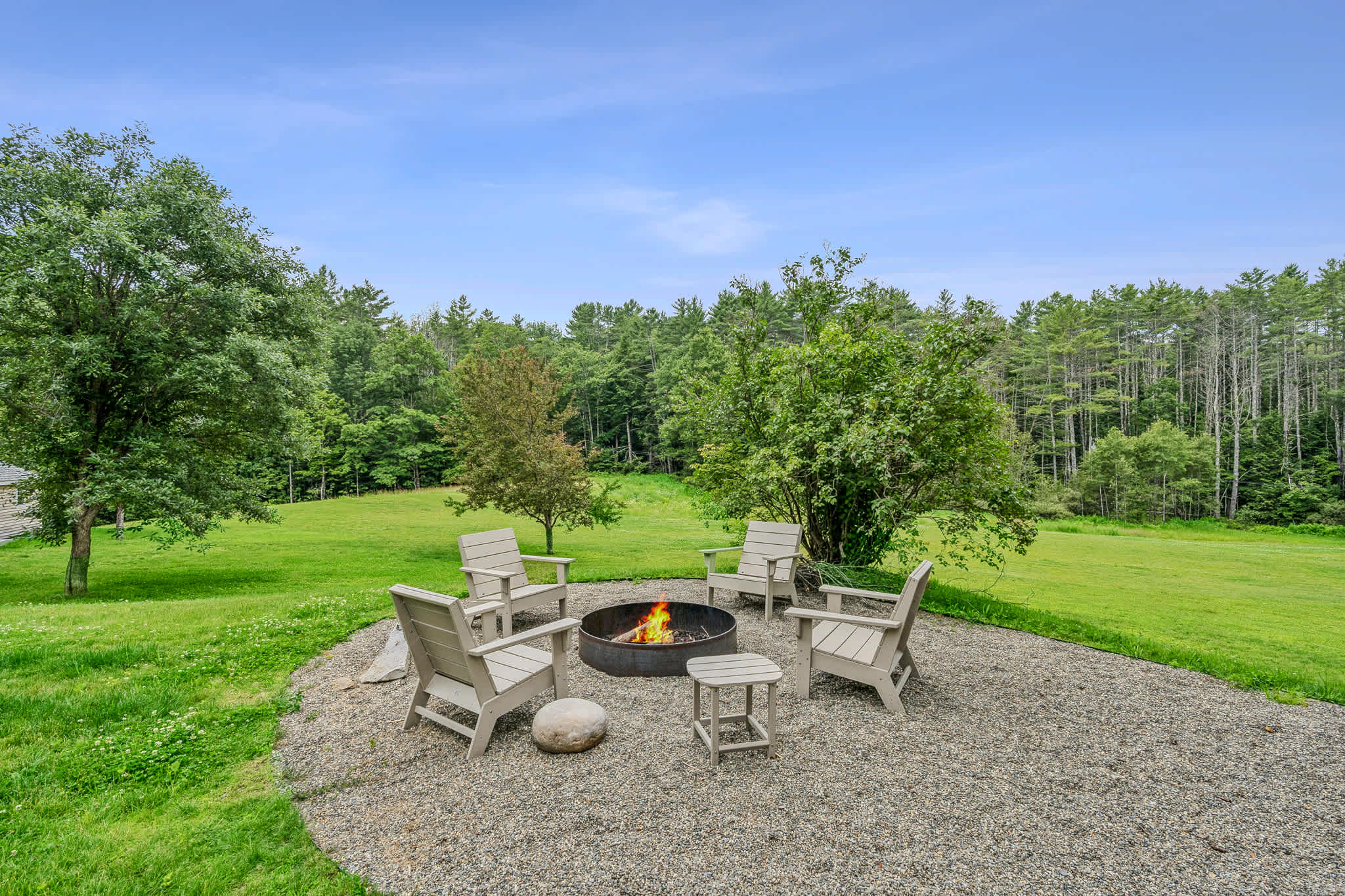 Blue & Sonny Hollow, Modern Cabin with Firepit