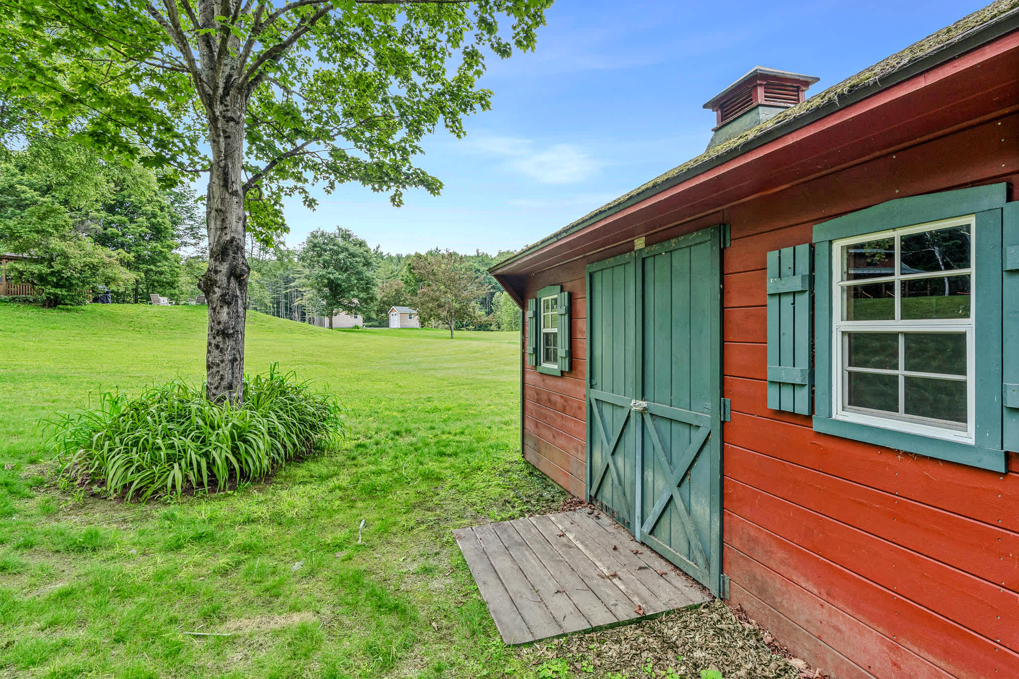 Blue & Sonny Hollow, Modern Cabin with Firepit