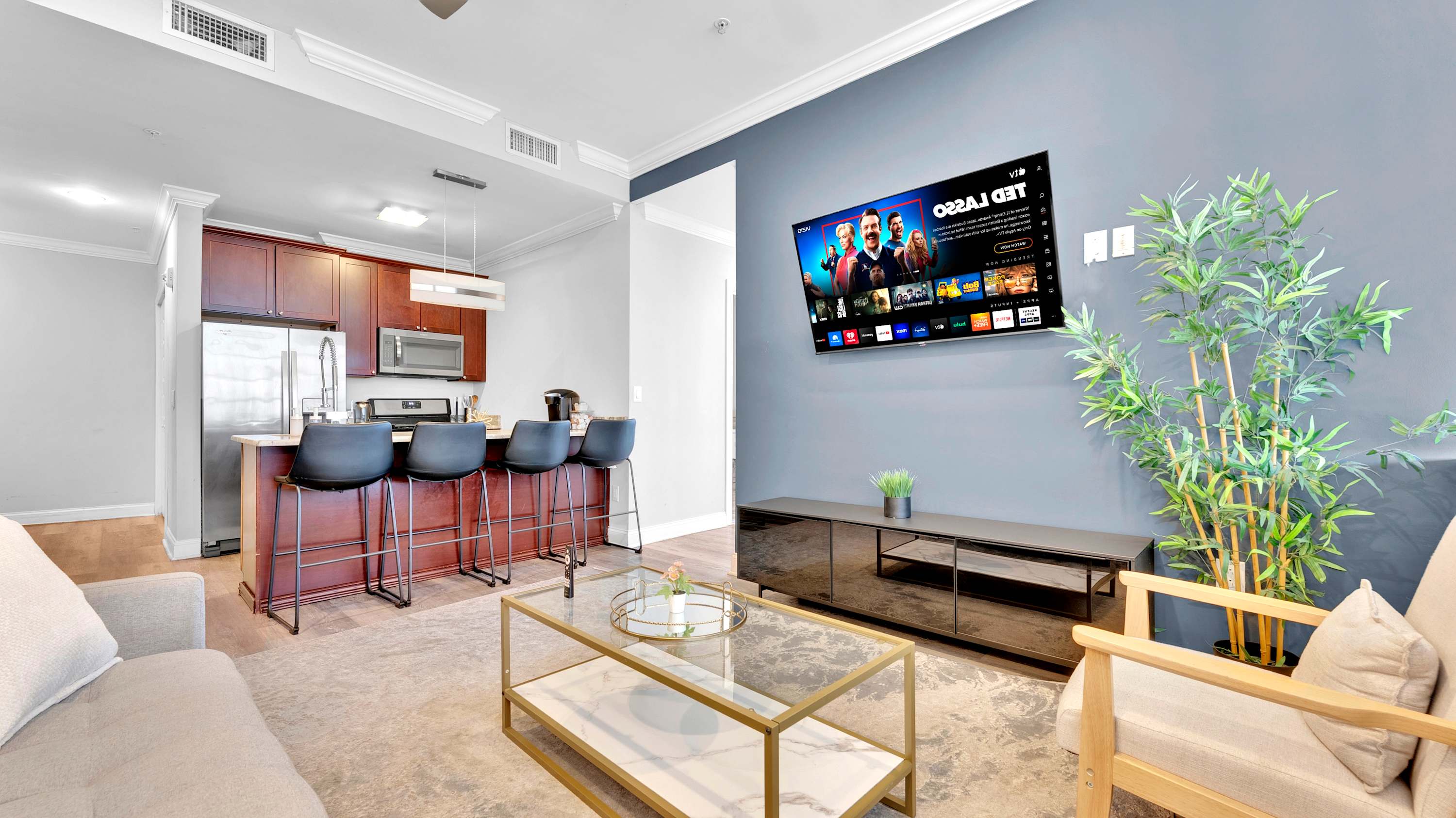 Stylish Kitchen And Modern Amenities - Charming Urban Retreat - Jersey Shore, NJ