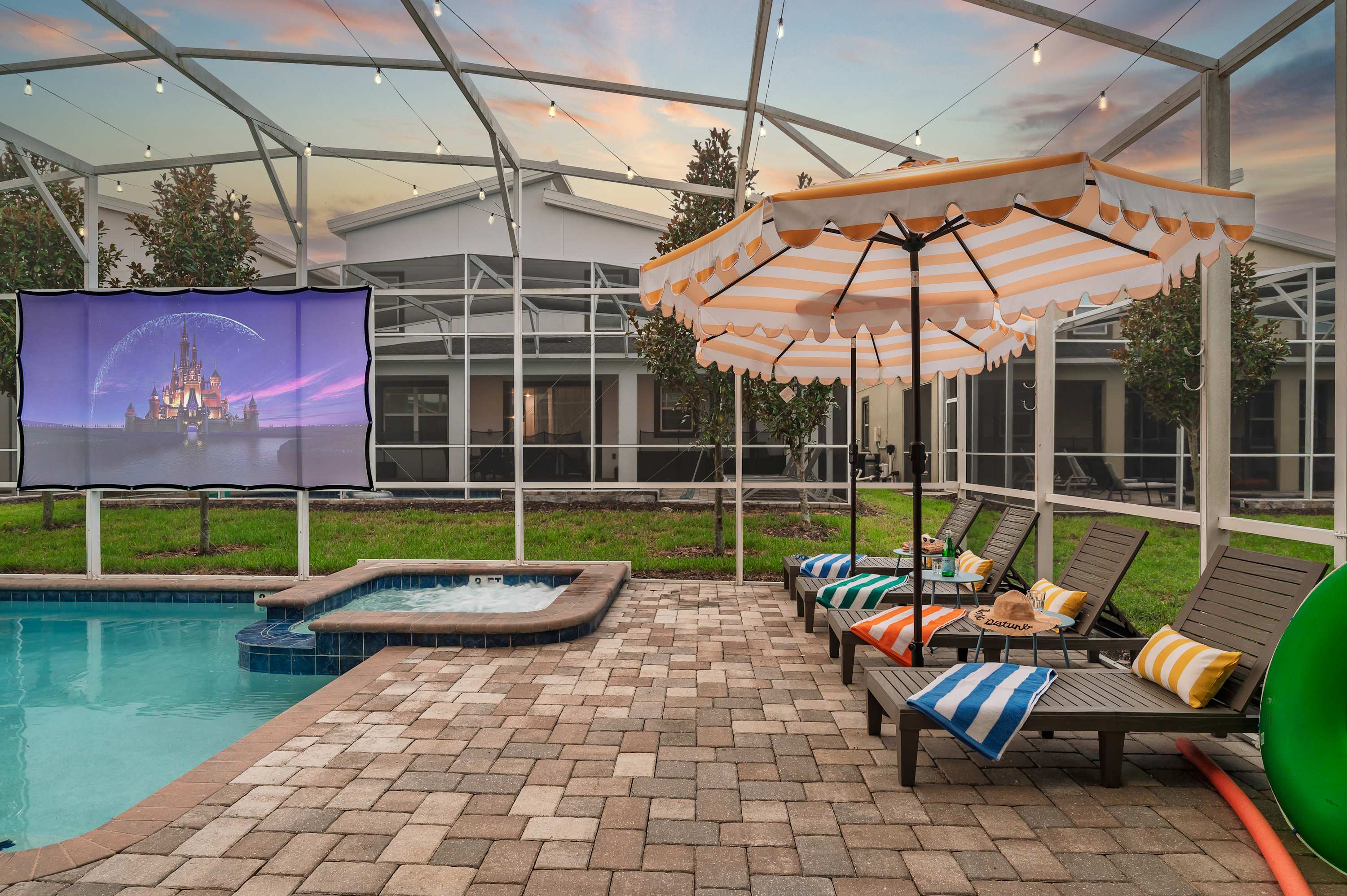 Large 7BR getaway near Disney w/ pool