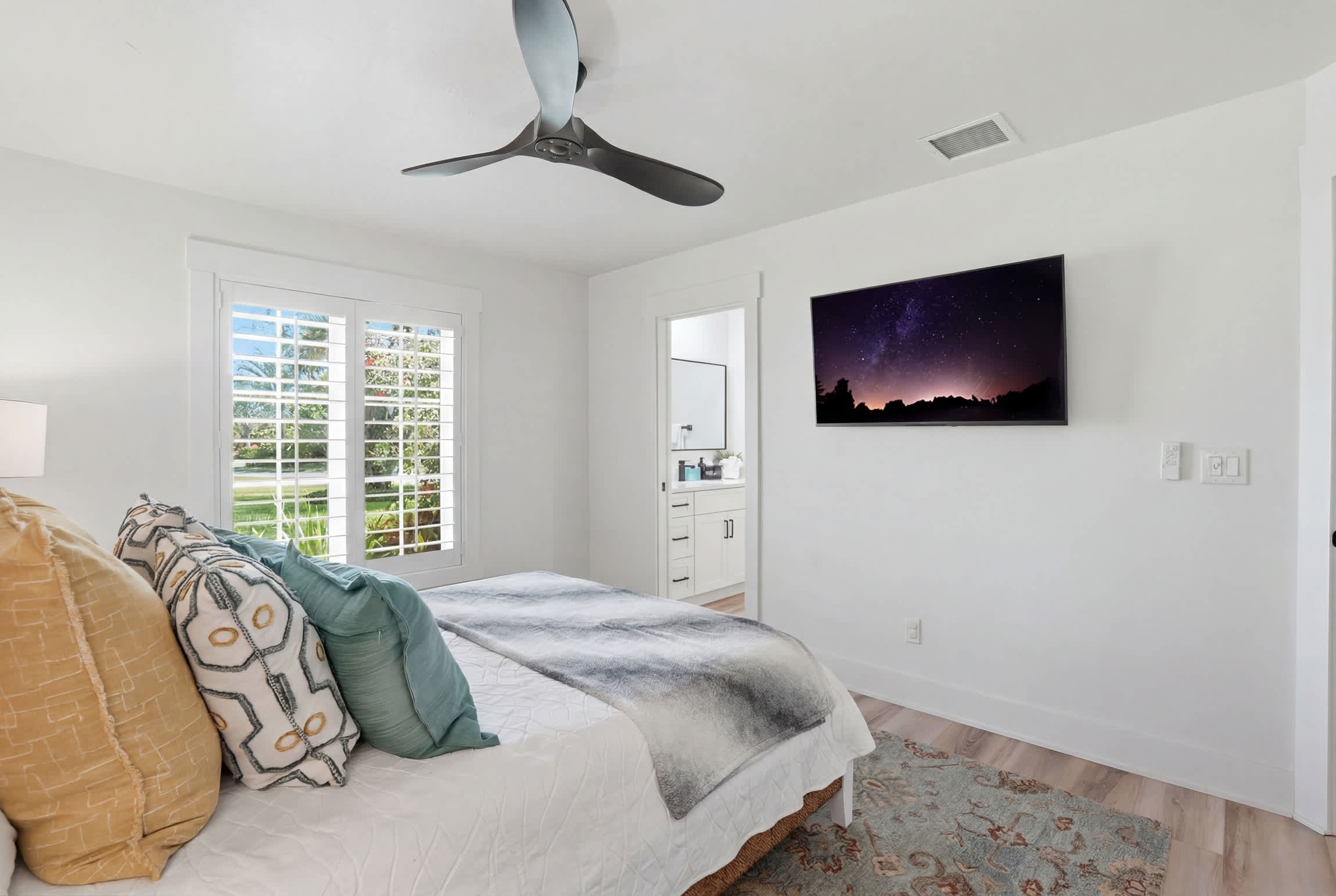 Riverfront Retreat with Pool Spa Dock | Photo 28