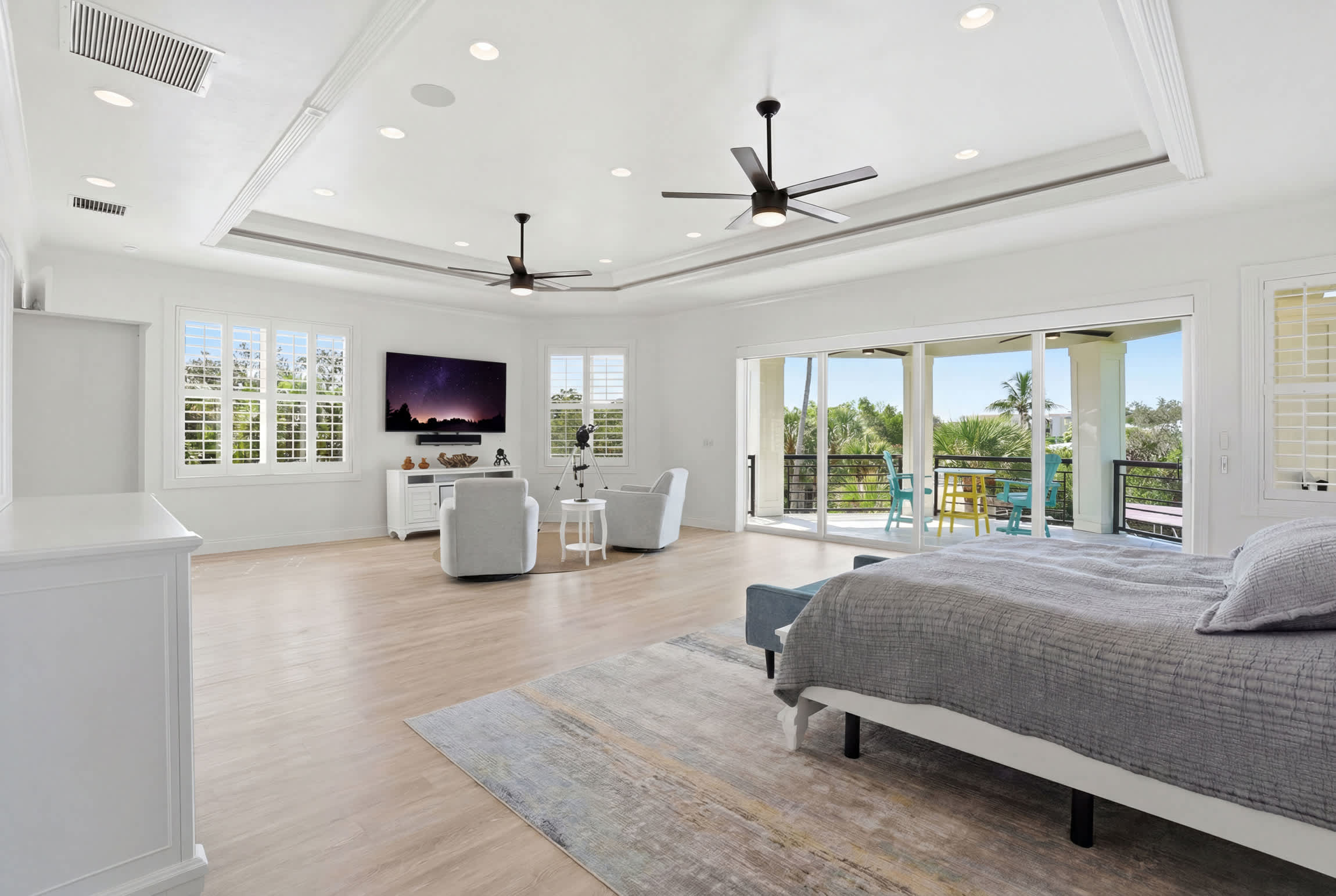 Riverfront Retreat with Pool Spa Dock | Photo 32