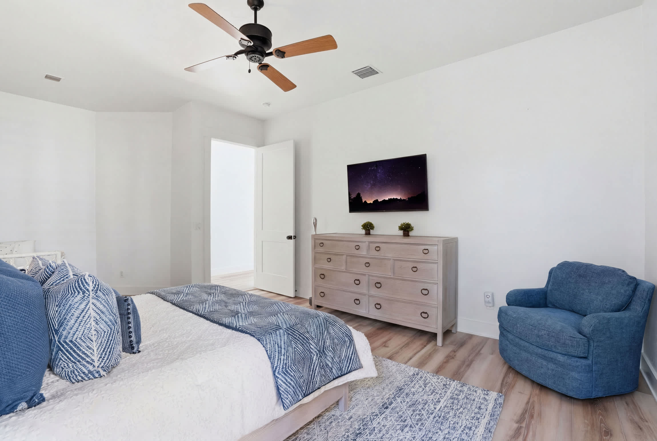 Riverfront Retreat with Pool Spa Dock | Photo 51