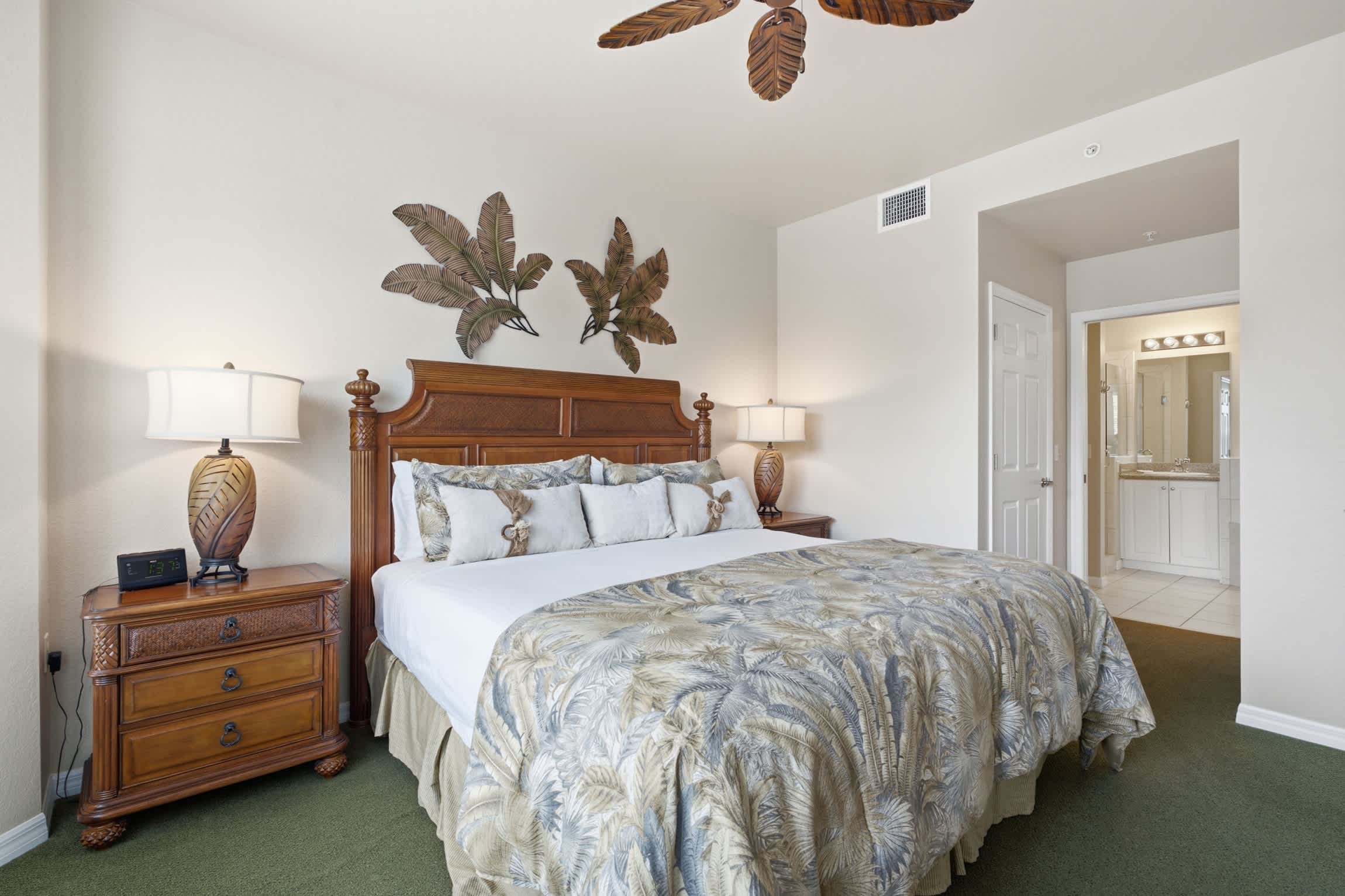 1013 First Floor Lake View Walk to Golf | Photo 3