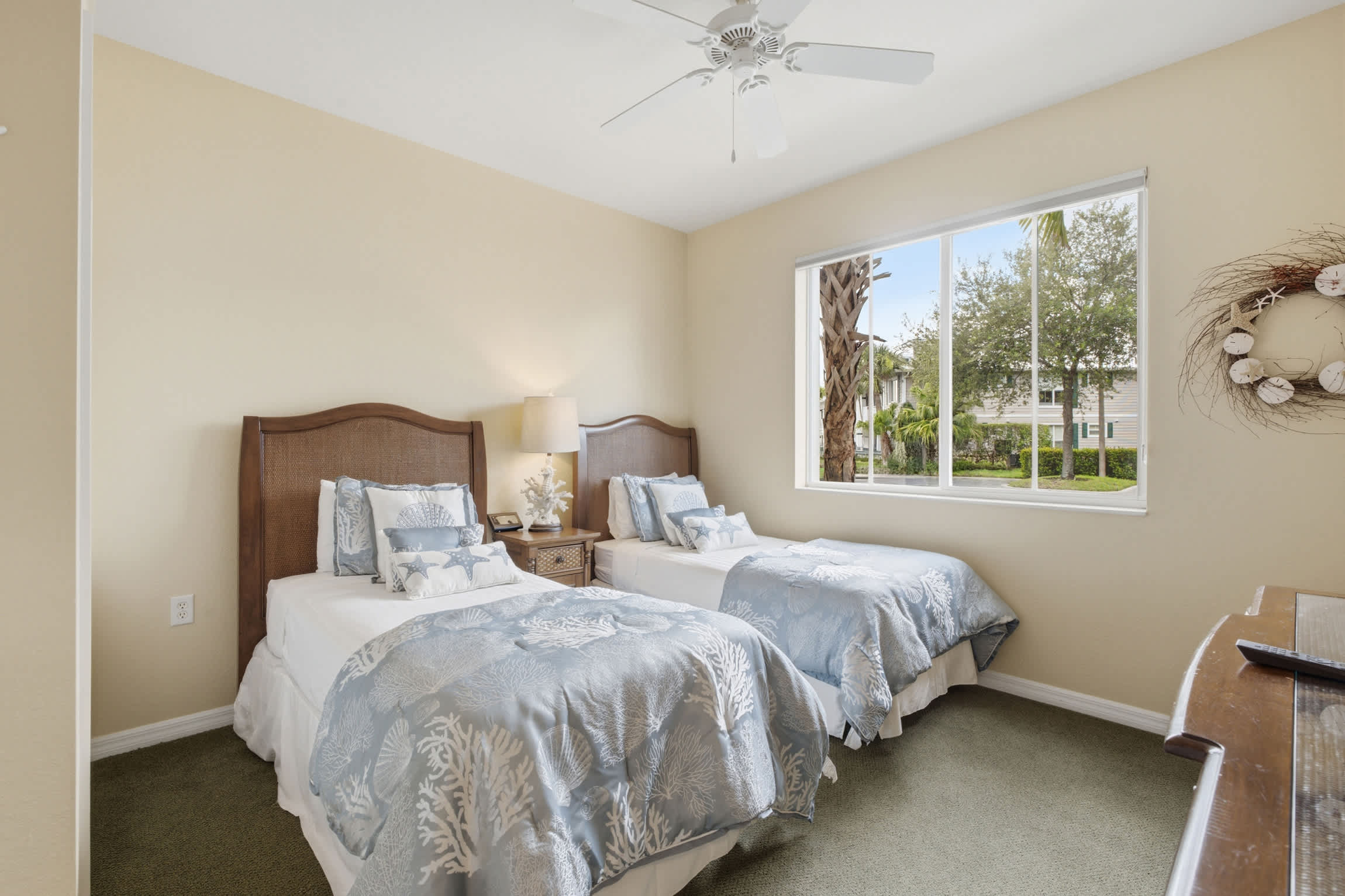 1013 First Floor Lake View Walk to Golf | Photo 30