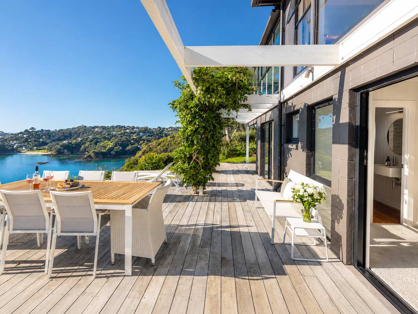 Clifftop Sanctuary - Hekerua Bay Sea Views — Waiheke Island, Auckland — vacation rental