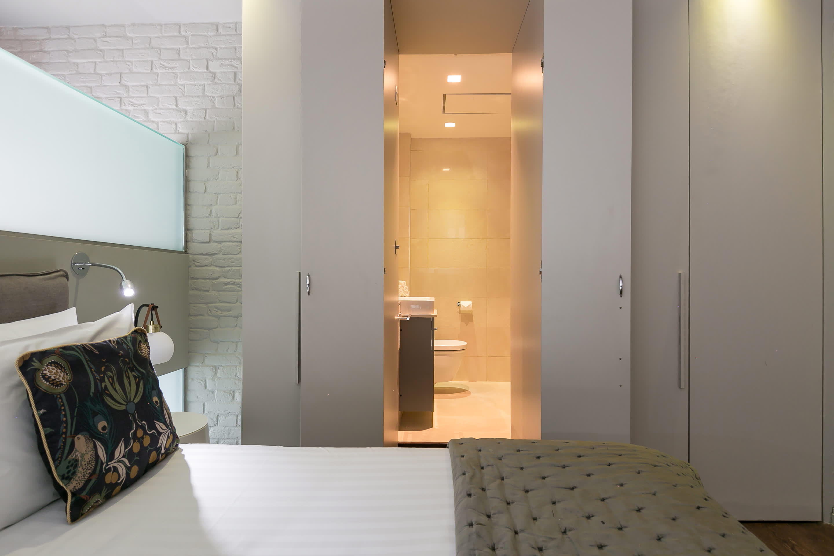 View Duplex Apartment · Covent Garden · Sleeps 4 in Stukeley Street, 2 WC2B Duplex Apartment · Covent Garden · Sleeps 4 in Stukeley Street, 2 WC2B - Property image 9 - VivreStays