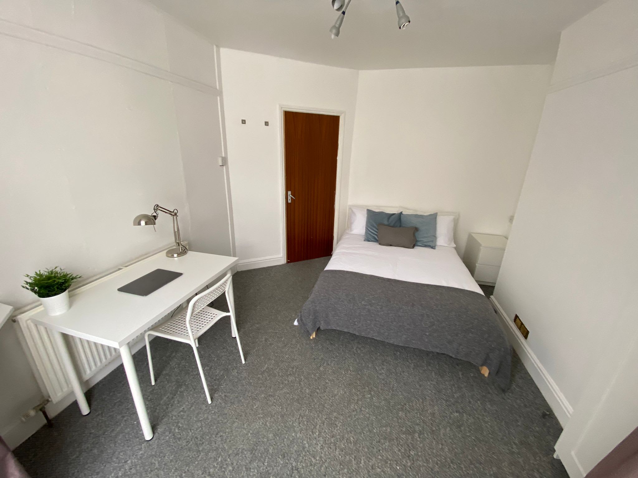 Bedroom Home in Cambridge