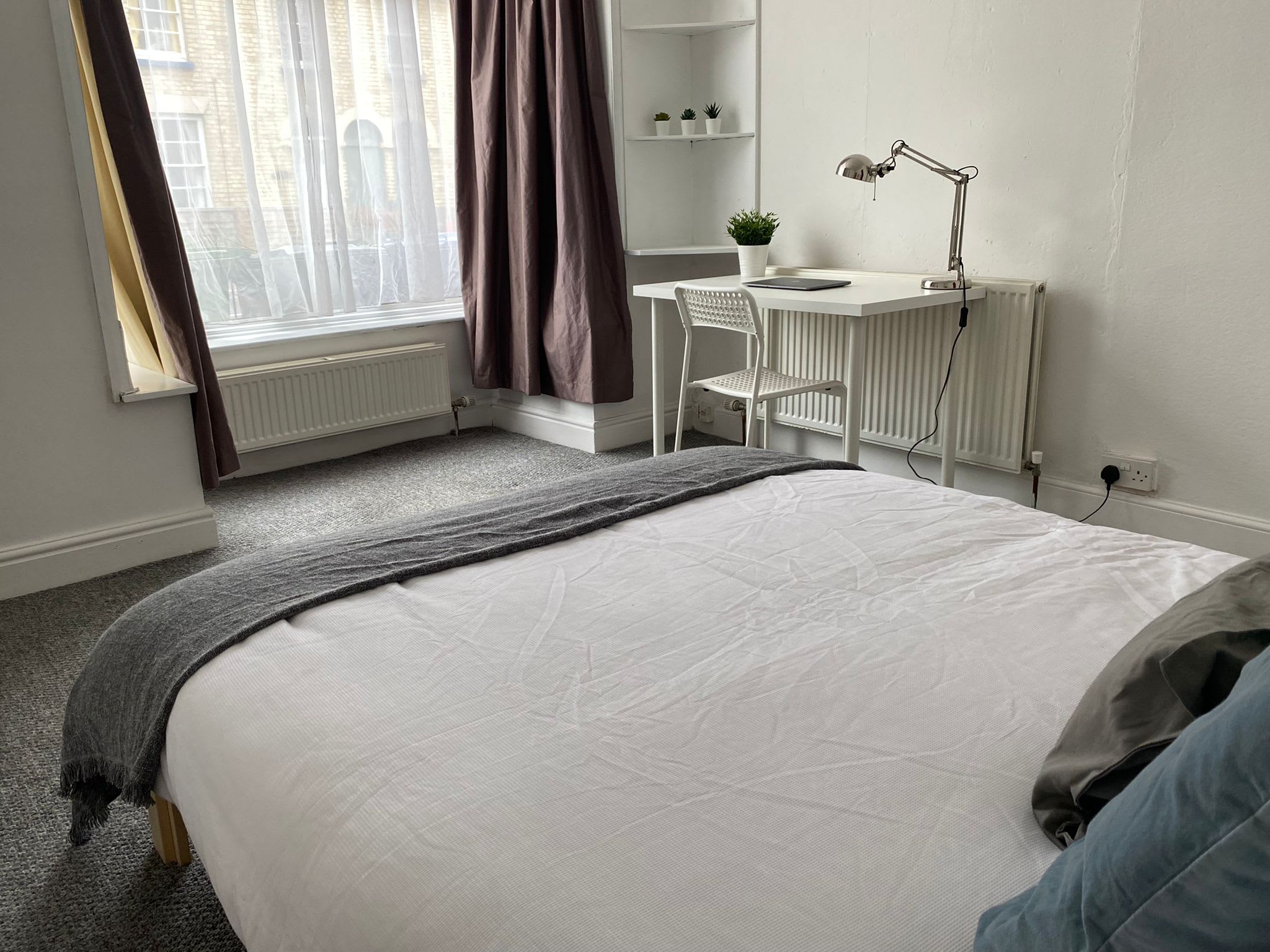 Bedroom Home in Cambridge