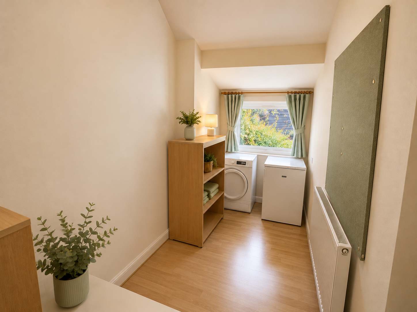 Spacious 4 Bedroom Home in Cambridge