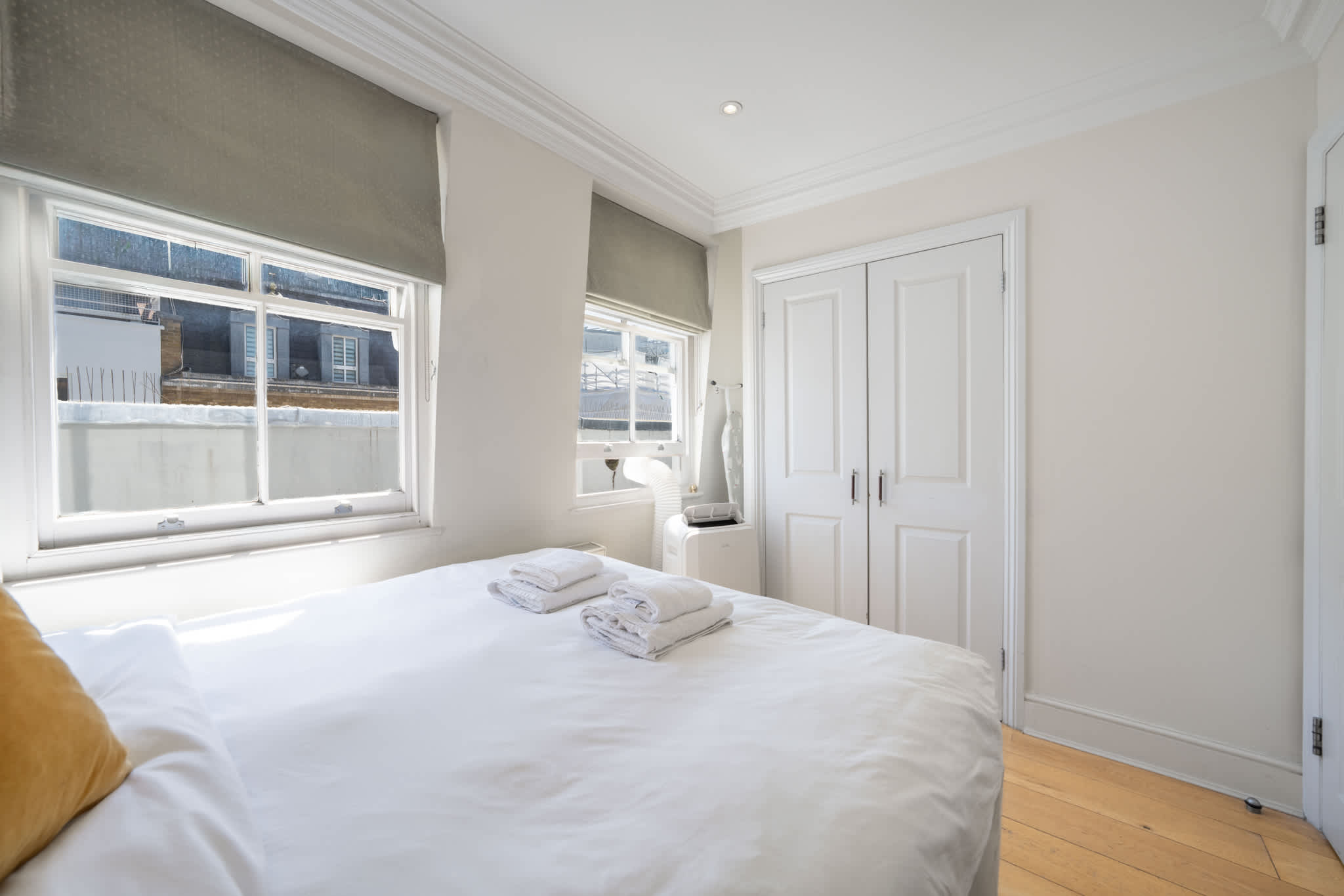 Cozy 2-Bedroom Loft next to Park Lane in Hertford Street W1J 7SS - Property image 5 - VivreStays