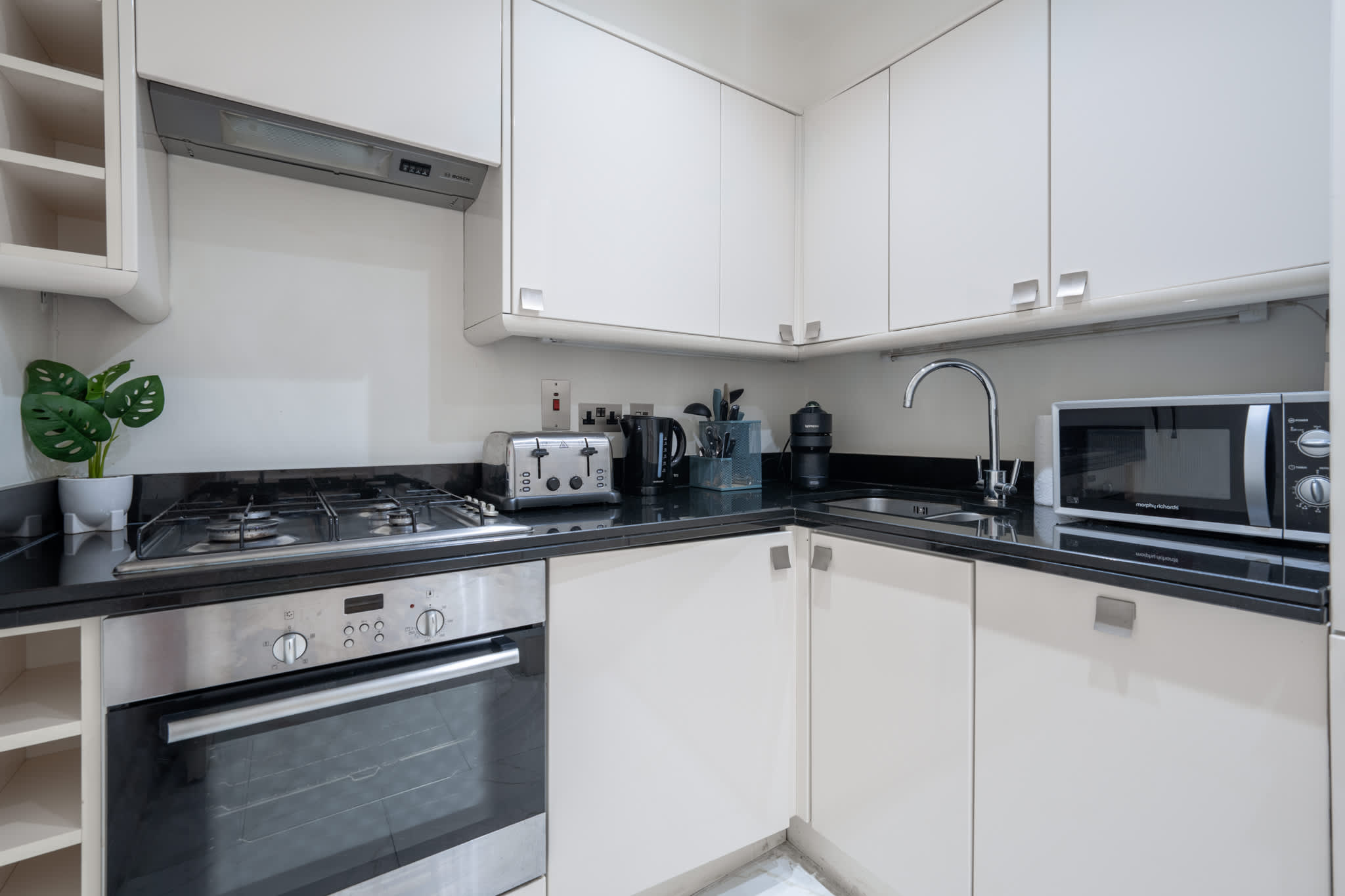 Cozy 2-Bedroom Loft next to Park Lane in Hertford Street W1J 7SS - Property image 11 - VivreStays