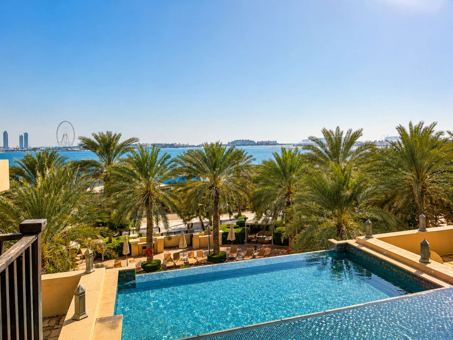 Sea View Beach Front Apartment Fairmont Palm - Image 31