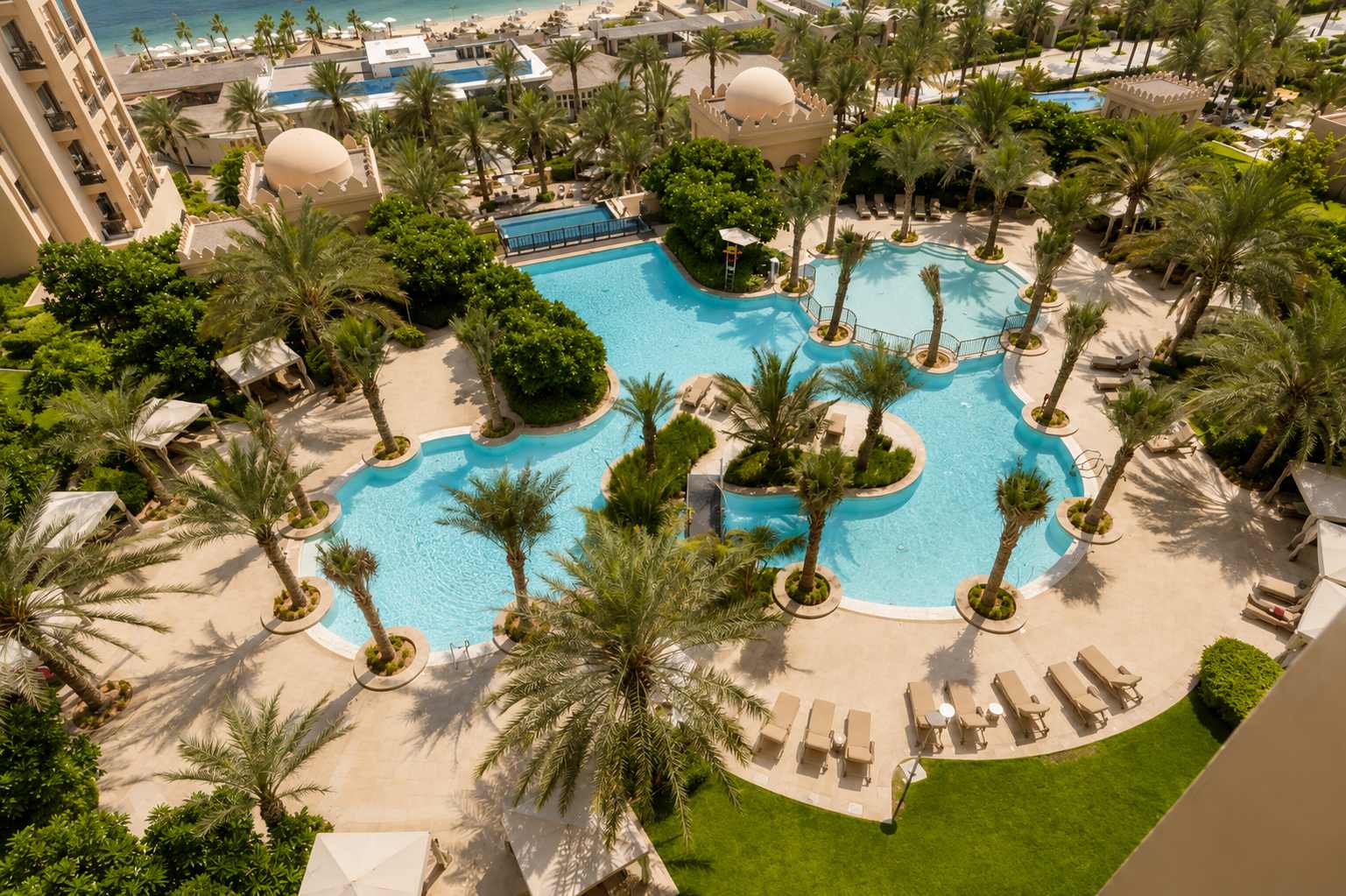 Sea View Beach Front Apartment Fairmont Palm - Image 1