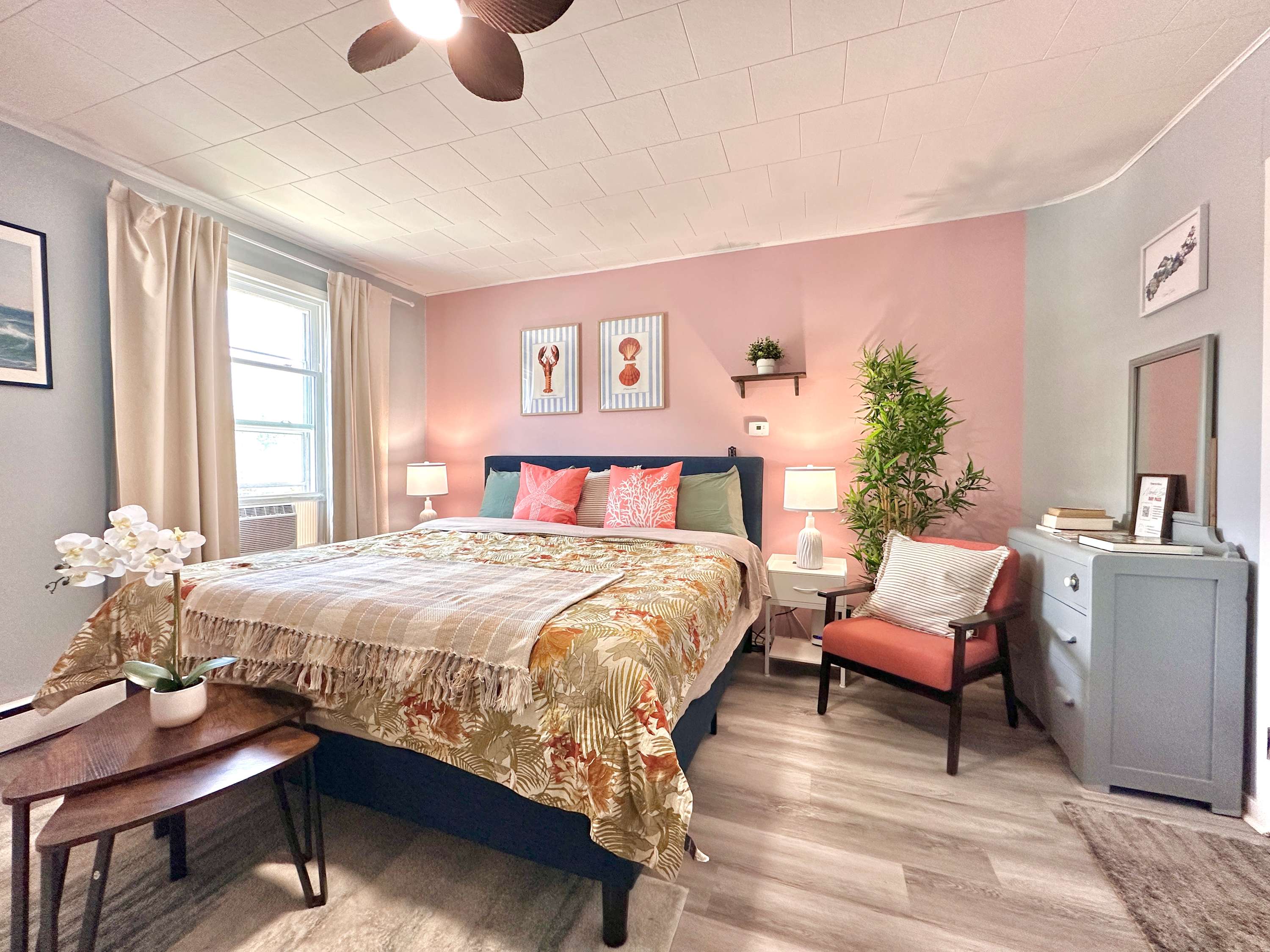 Pretty Bachelor With Balcony Near River & Trails - Nova Scotia