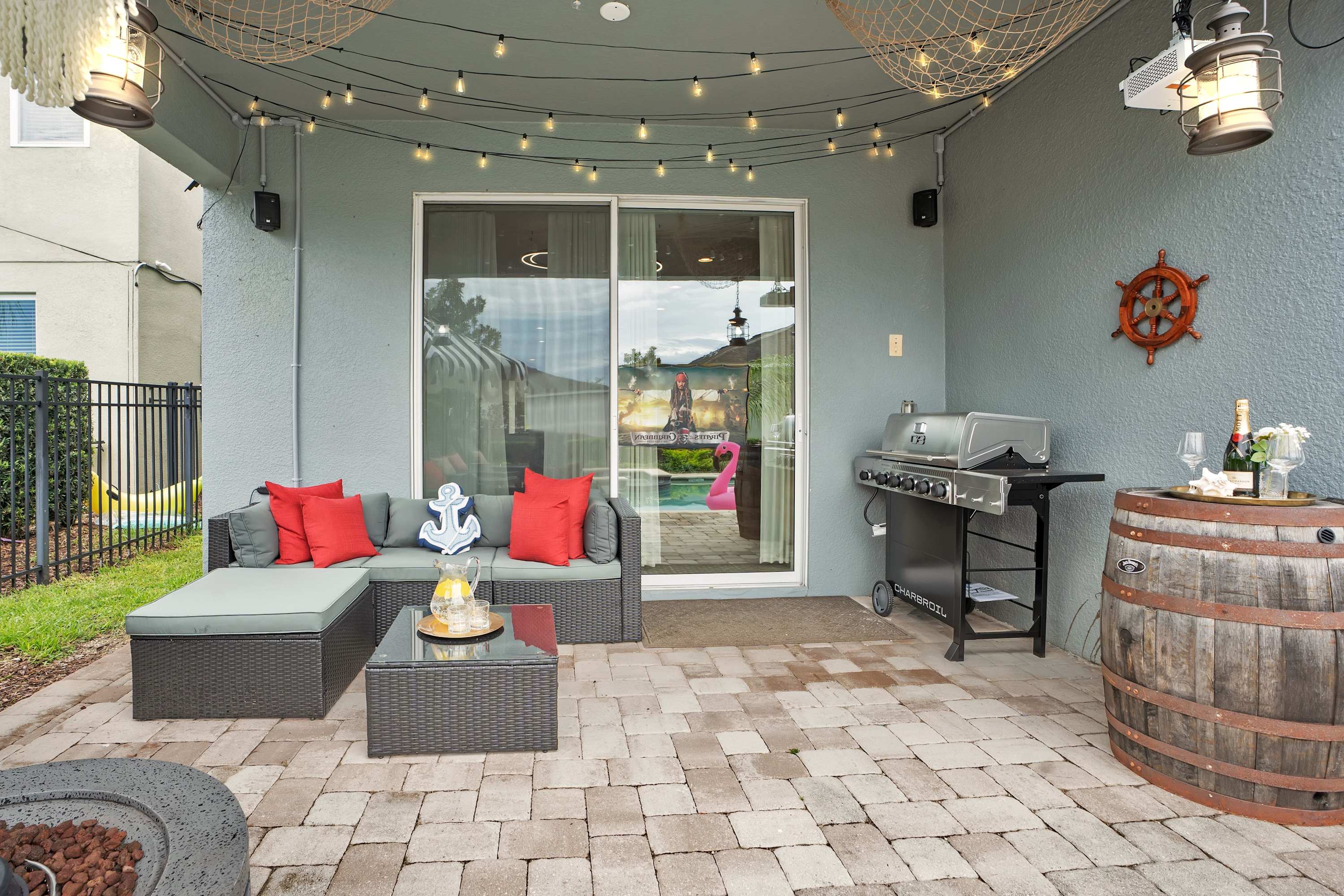 Themed 8BR retreat pool hot tub game room