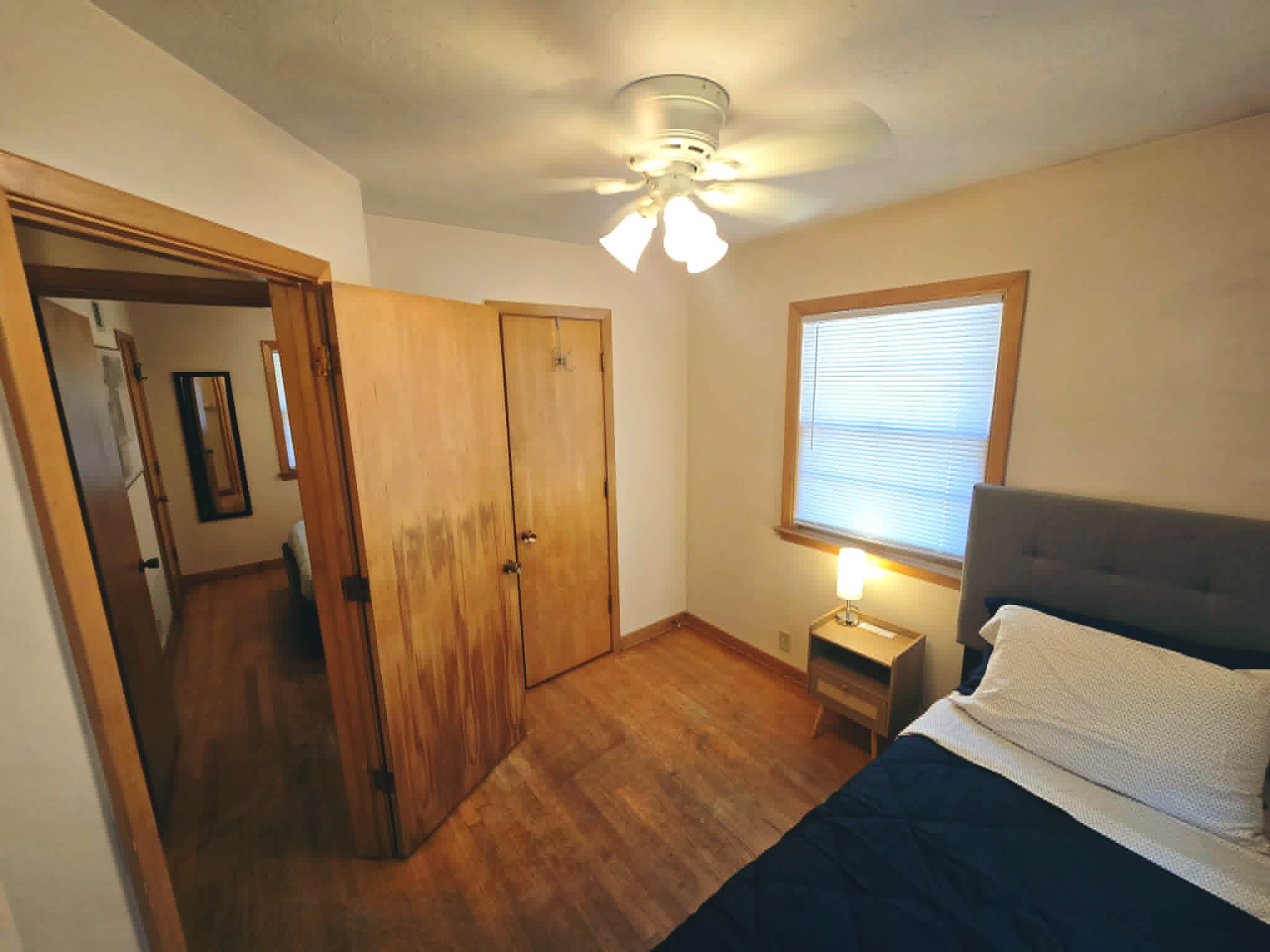 Spacious 3-bed townhome, photo 3